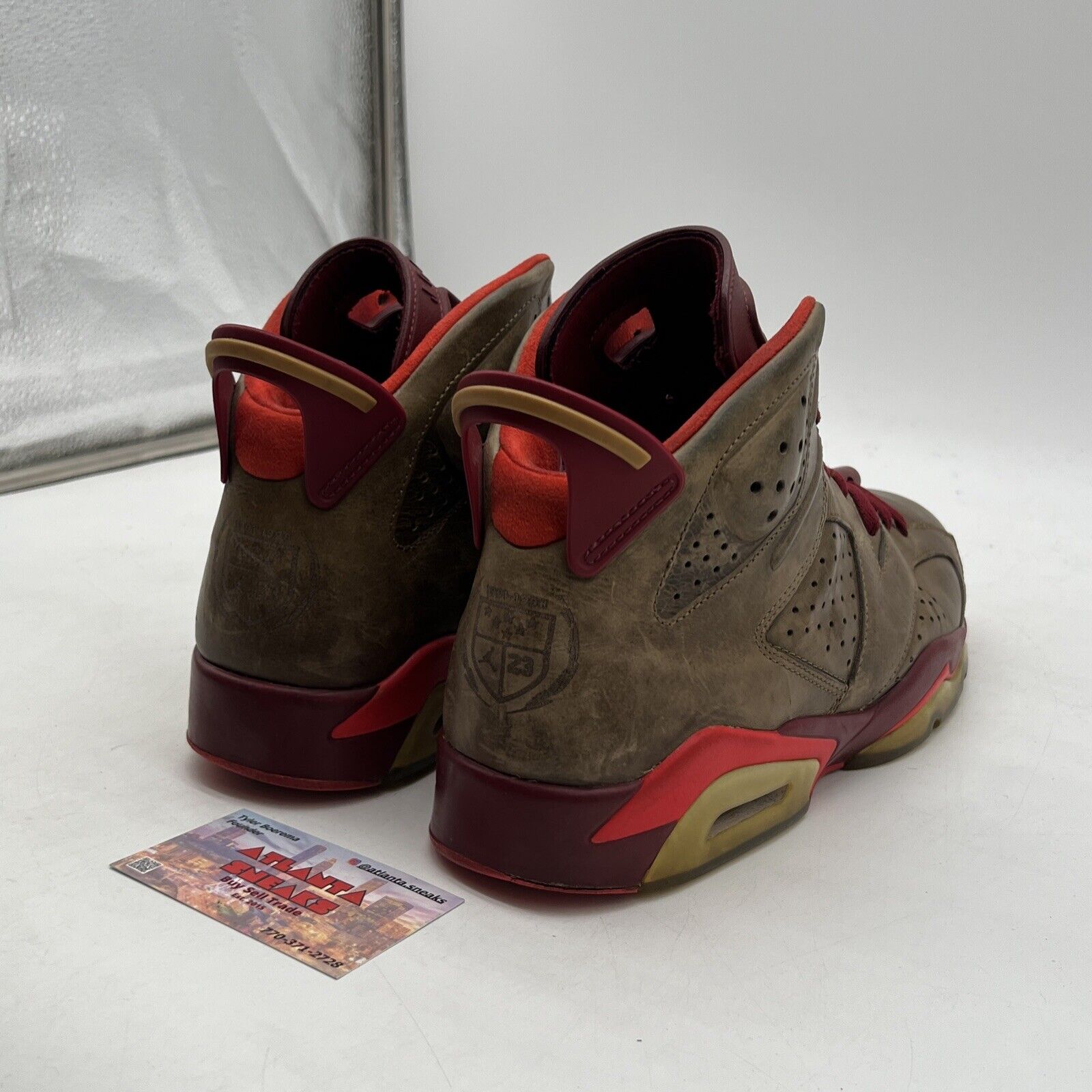 Size 10 - Air Jordan 6 Retro Cigar (384664-250)