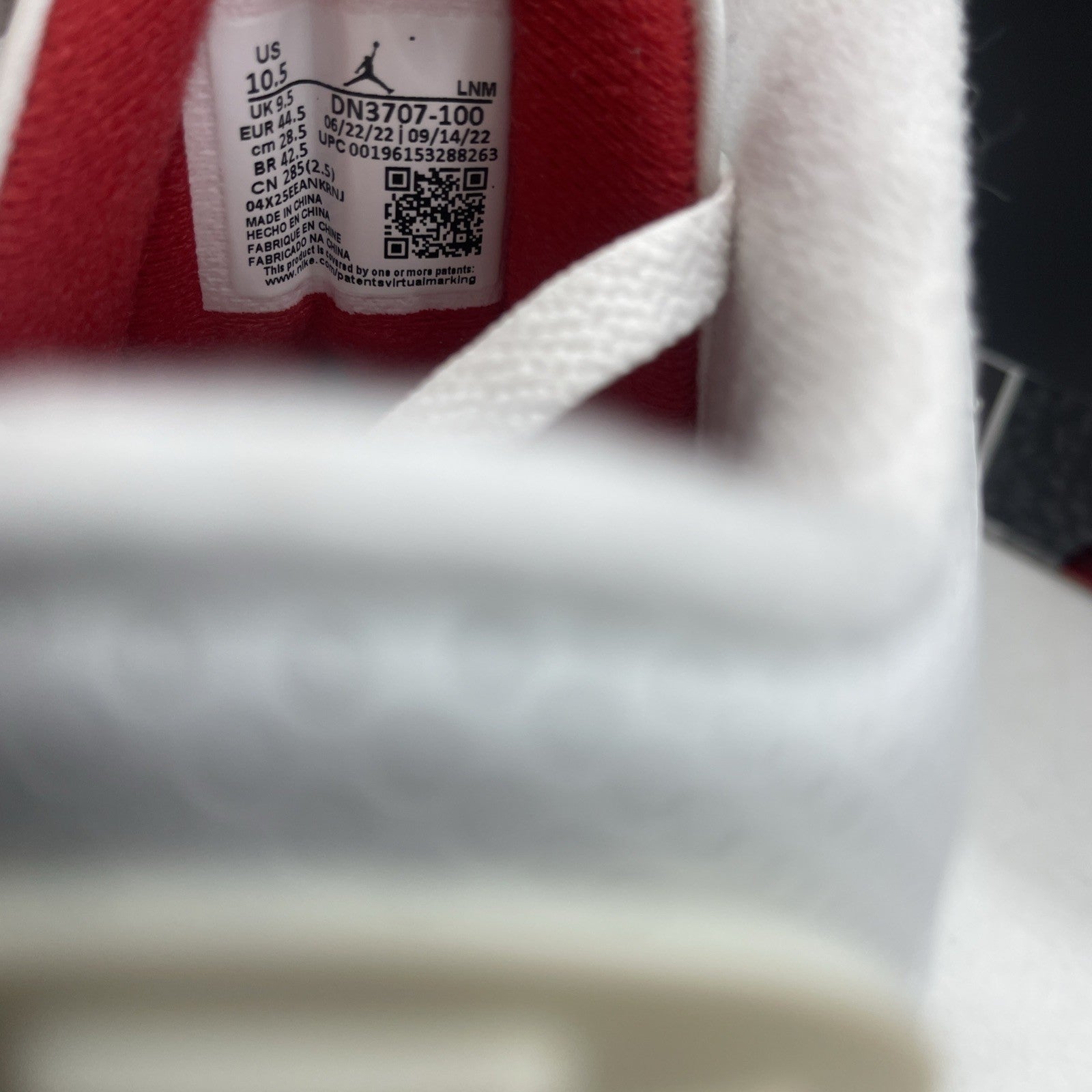 Size 10.5 - Air Jordan 3 Retro Mid White Cement Reimagined (DN3707-100)