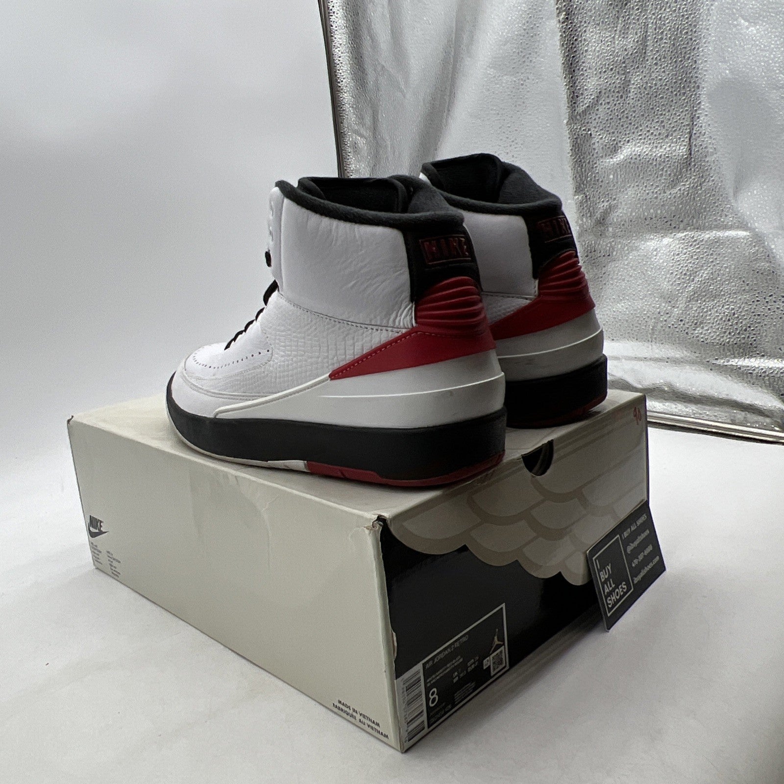 Size 8 - Air Jordan 2 Retro Mid Chicago (DX2454-106)