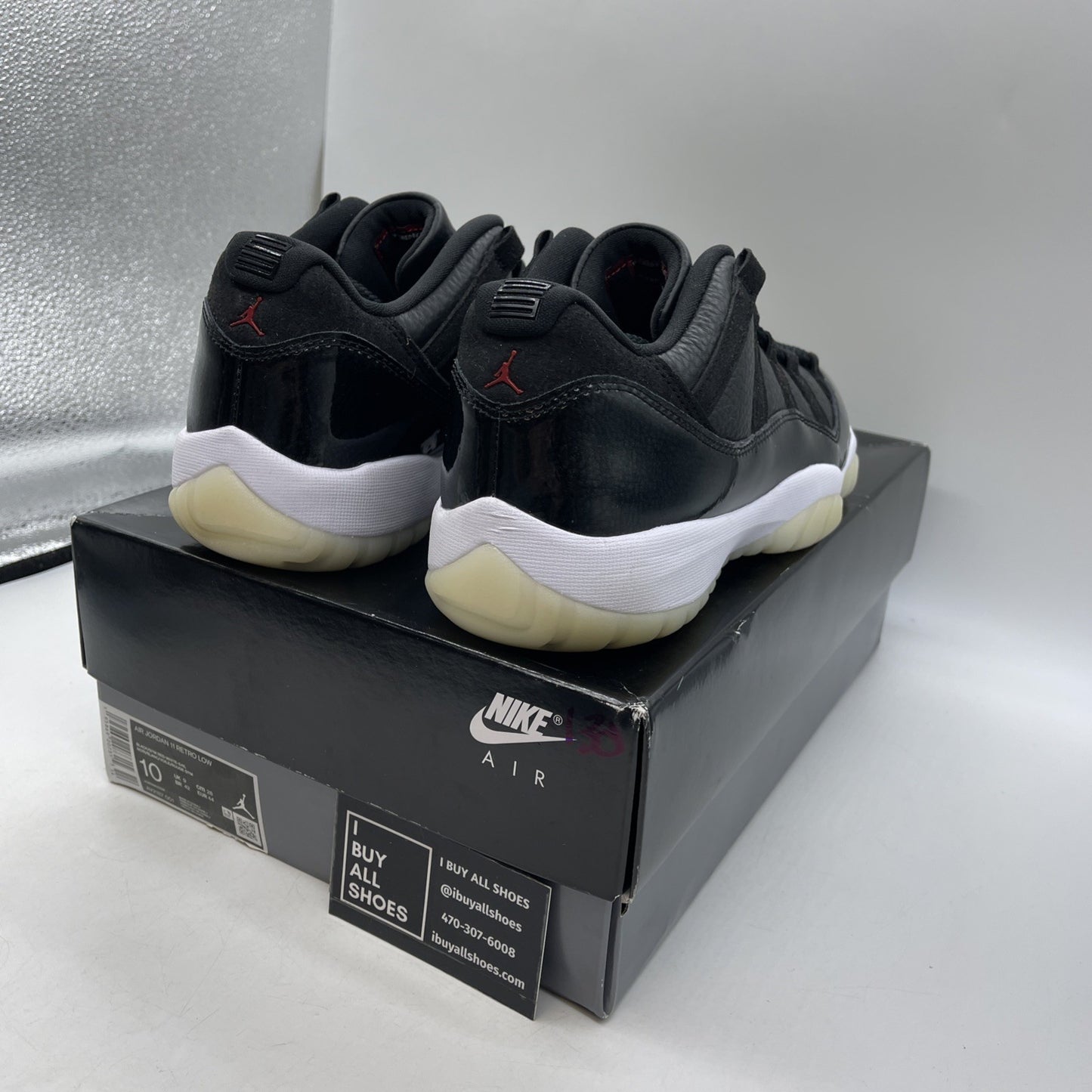 Size 10 - Air Jordan 11 Retro Low 72-10 (AV2187-001)