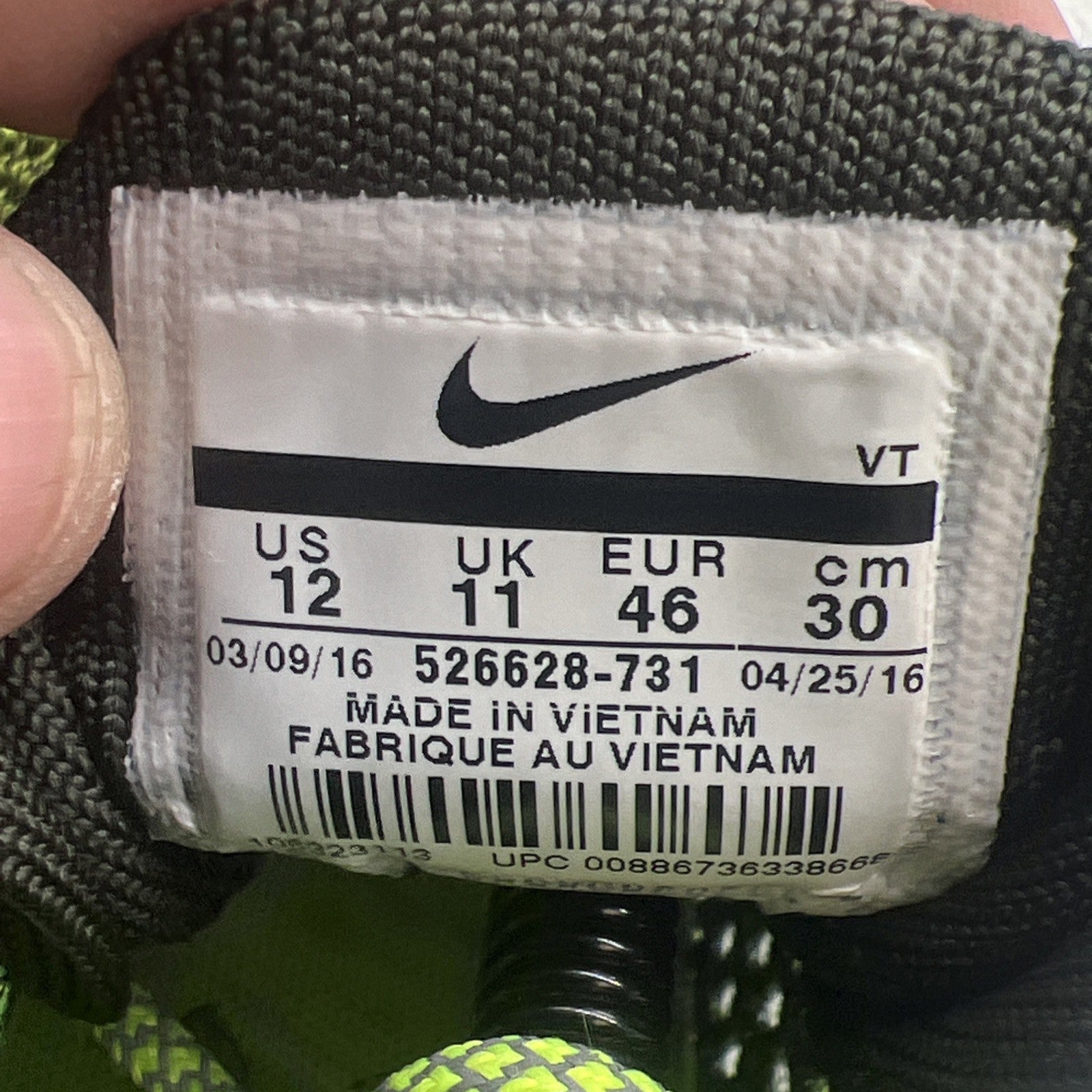 Size 12 - Nike Flyknit Racer Volt Sequoia (526628-731)