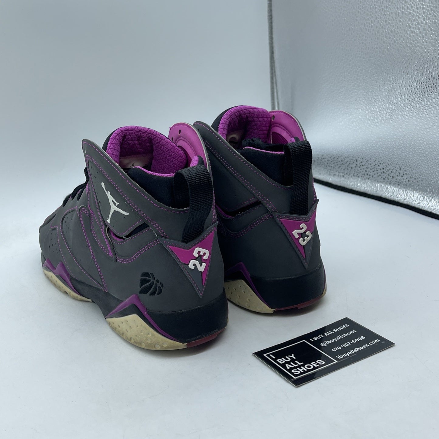 Size 8.5Y (GS) - Jordan 7 Retro 30th Mid Gray Purple Suede (705417-016)