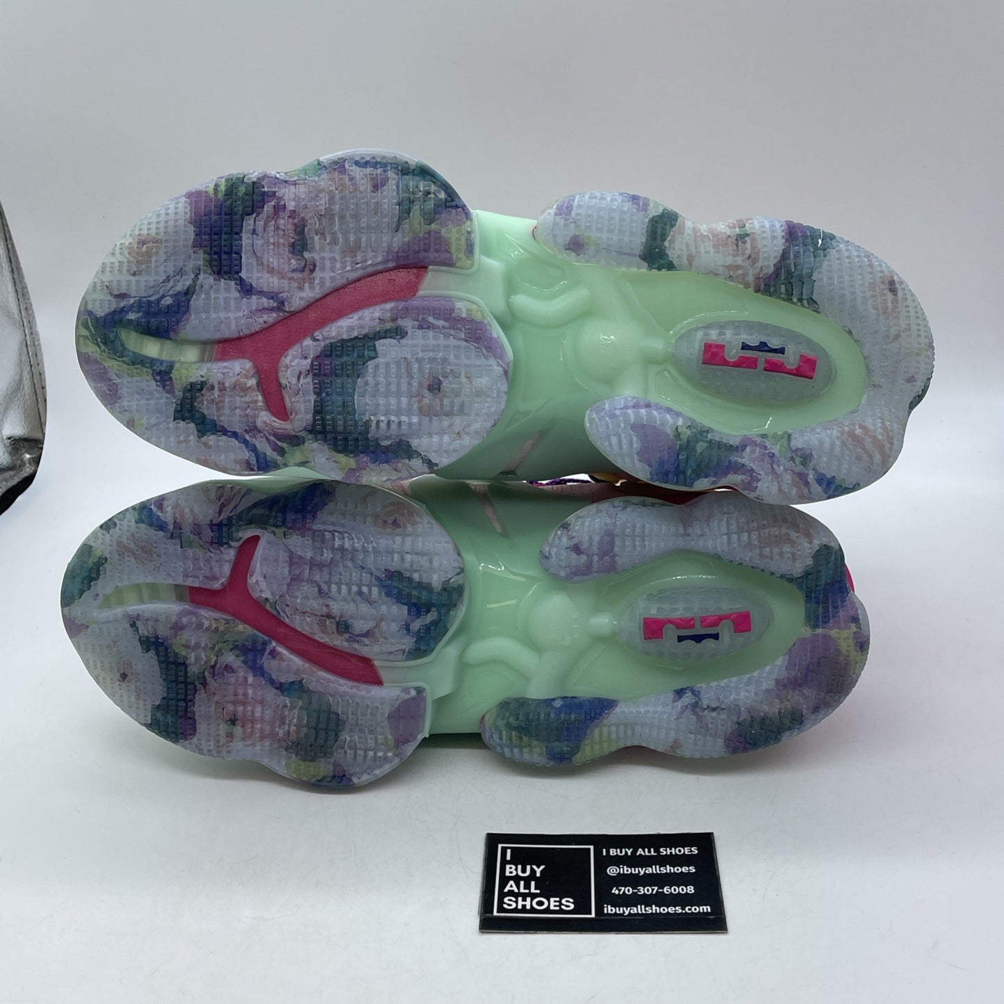 Size 12.5 - Nike LeBron 19 Valentine's Day (DH8459-900)