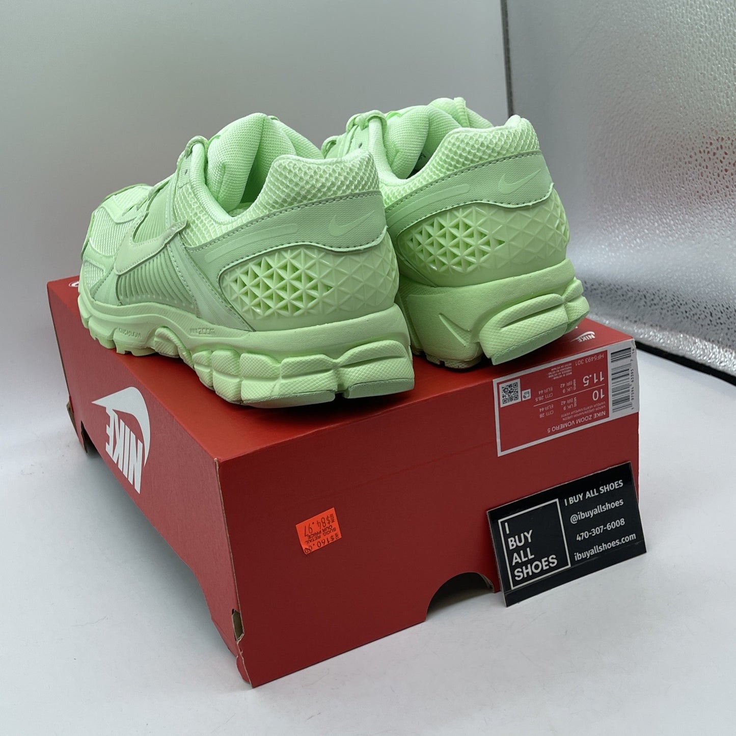 Size 10 - Nike Air Zoom Vomero 5 Vapor Green Suede Leather (HF5493-301)