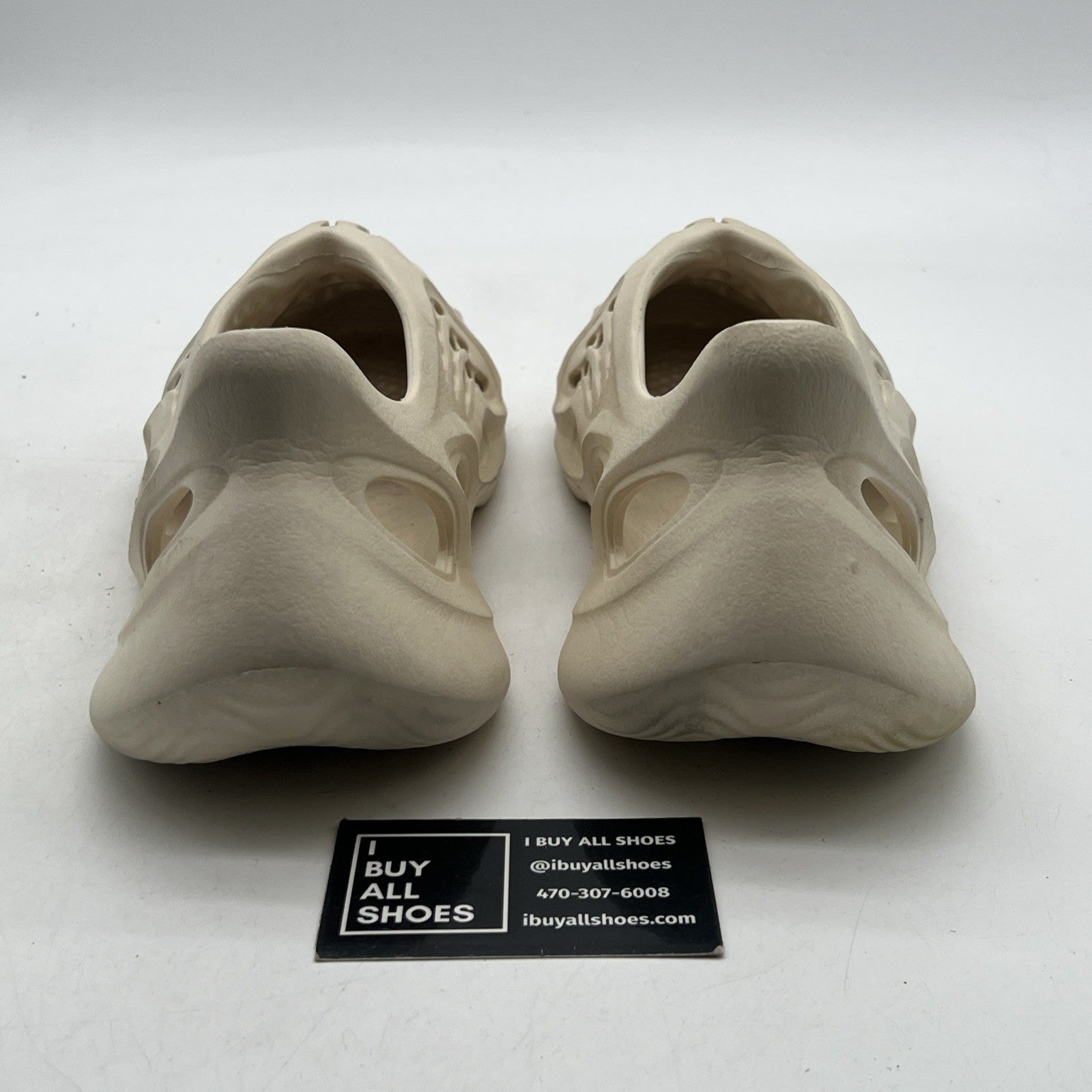 Size 9 - Adidas Yeezy Foam RNNR Shoes Tan Brown Running Shoes
