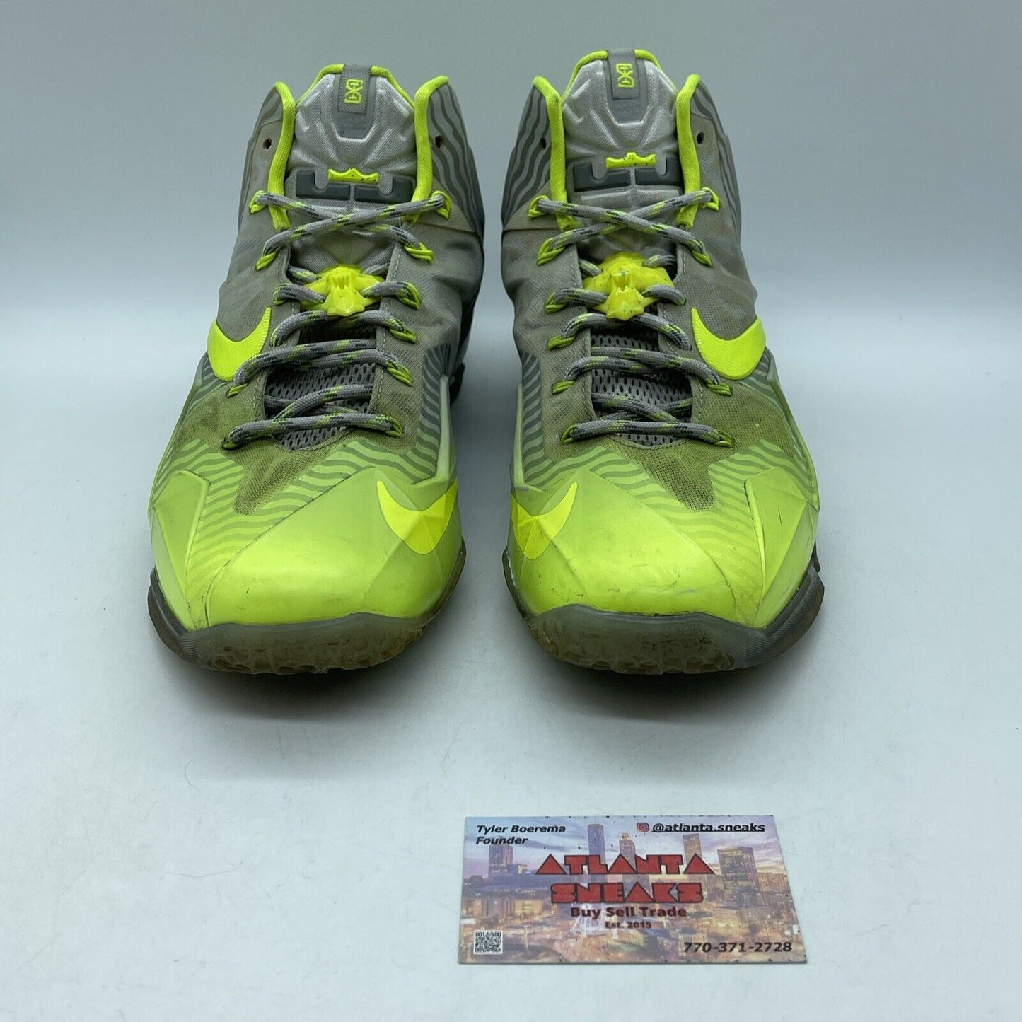 Size 10 - Nike LeBron 11 Maison du LeBron Grey Neon Yellow Leather (683252-074)