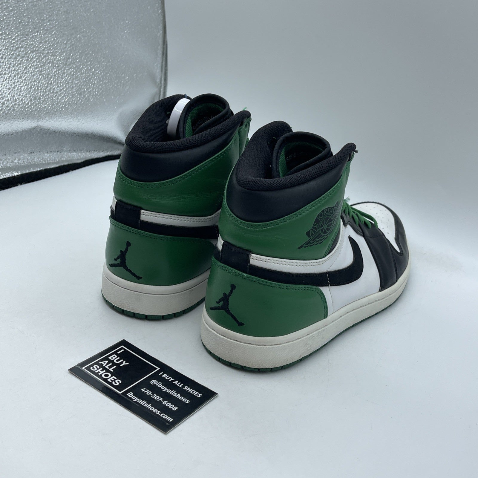 Size 10 - Air Jordan 1 Retro High Boston Celtics (332550-101)