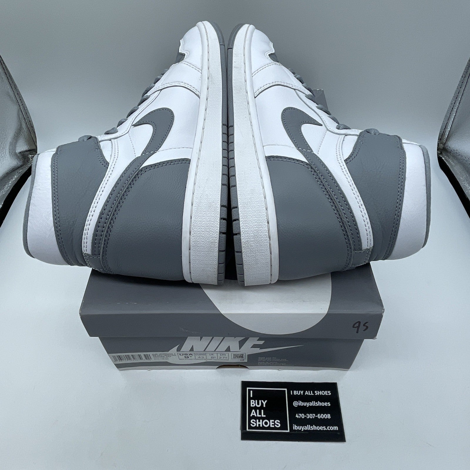 Size 9.5 - Jordan 1 Retro High OG Stealth Grey White Leather (555088-037)