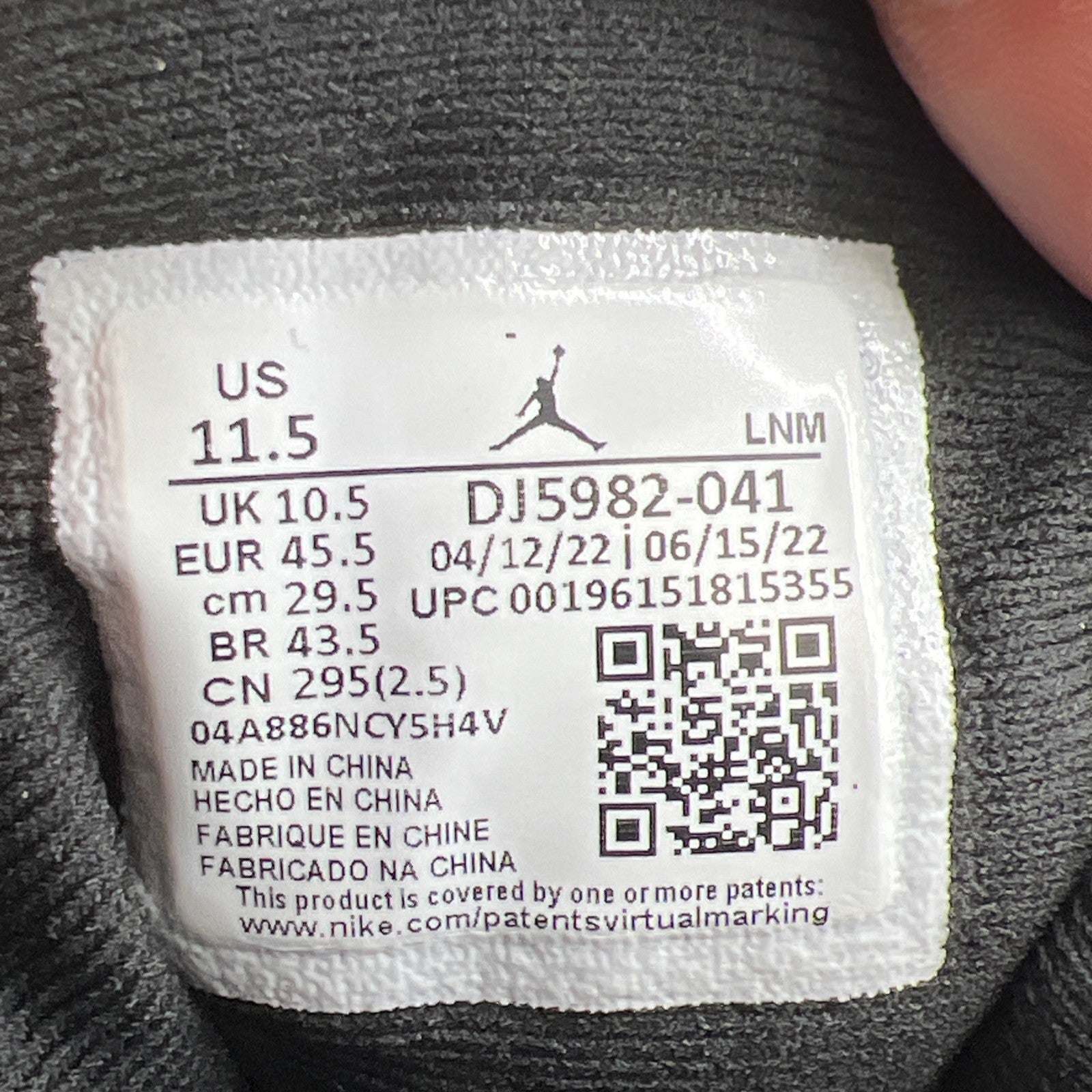 Size 11.5 - Air Jordan 13 Retro Mid Black University Blue (DJ5982-041)