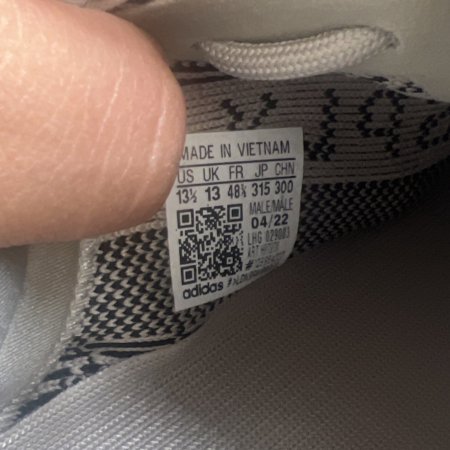 Size 13.5 - adidas Yeezy Boost 350 V2 Low Slate (HP7870)