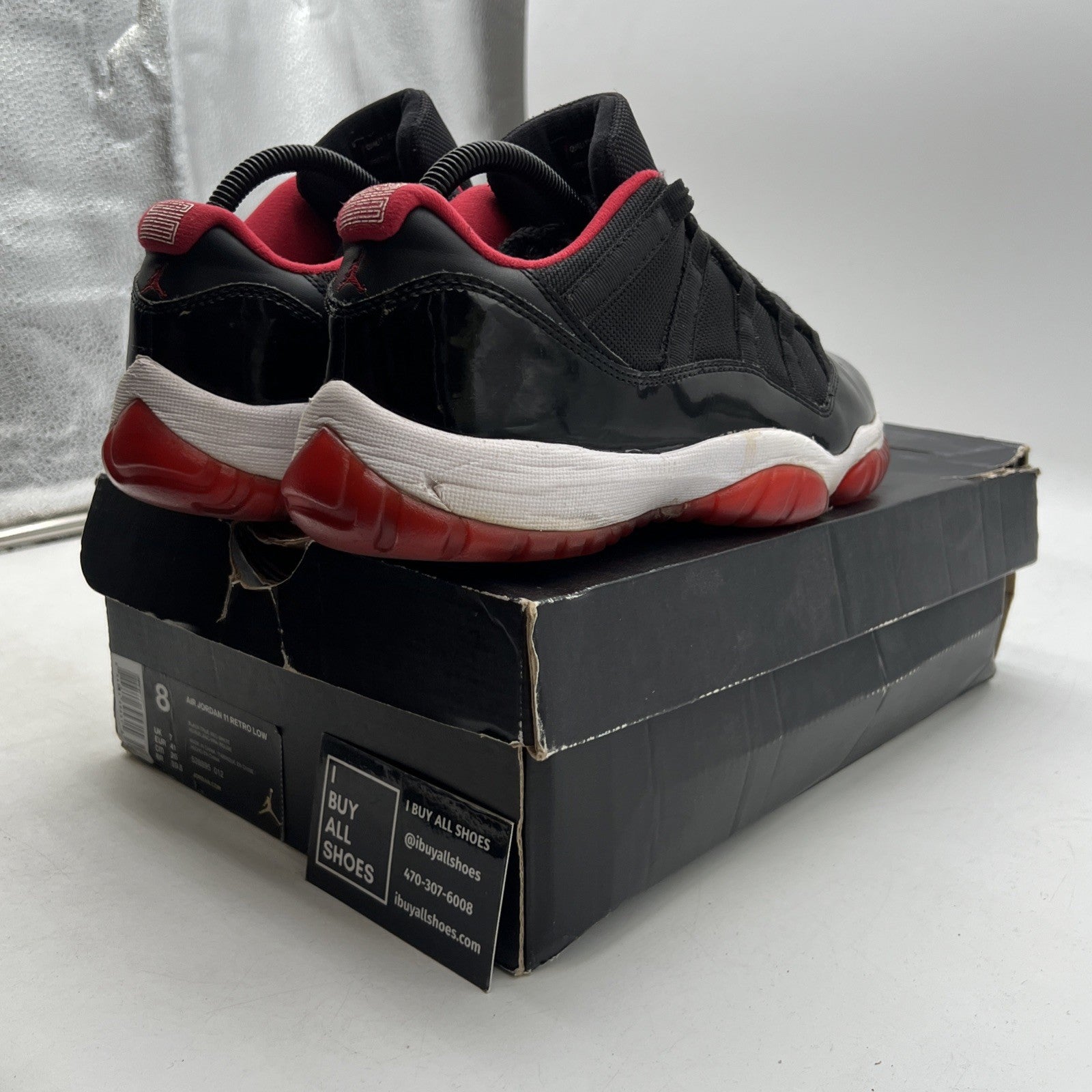 Size 8 - Air Jordan 11 Retro 2015 Low Bred (528895-012)