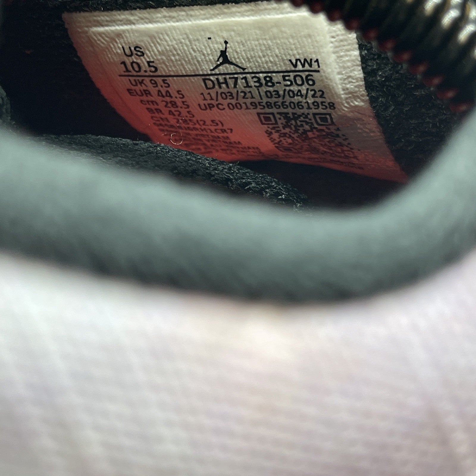 Size 10.5 - Air Jordan 4 Retro Zen Master (DH7138-506)