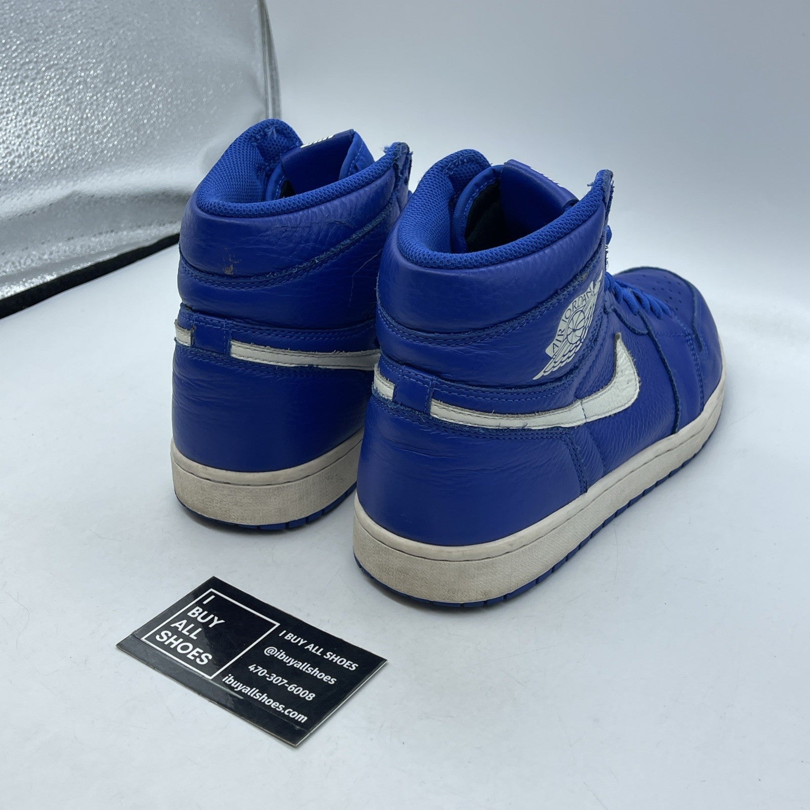 Size 9.5 - Jordan 1 Retro High OG Hyper Royal White Black Leather (555088-401)
