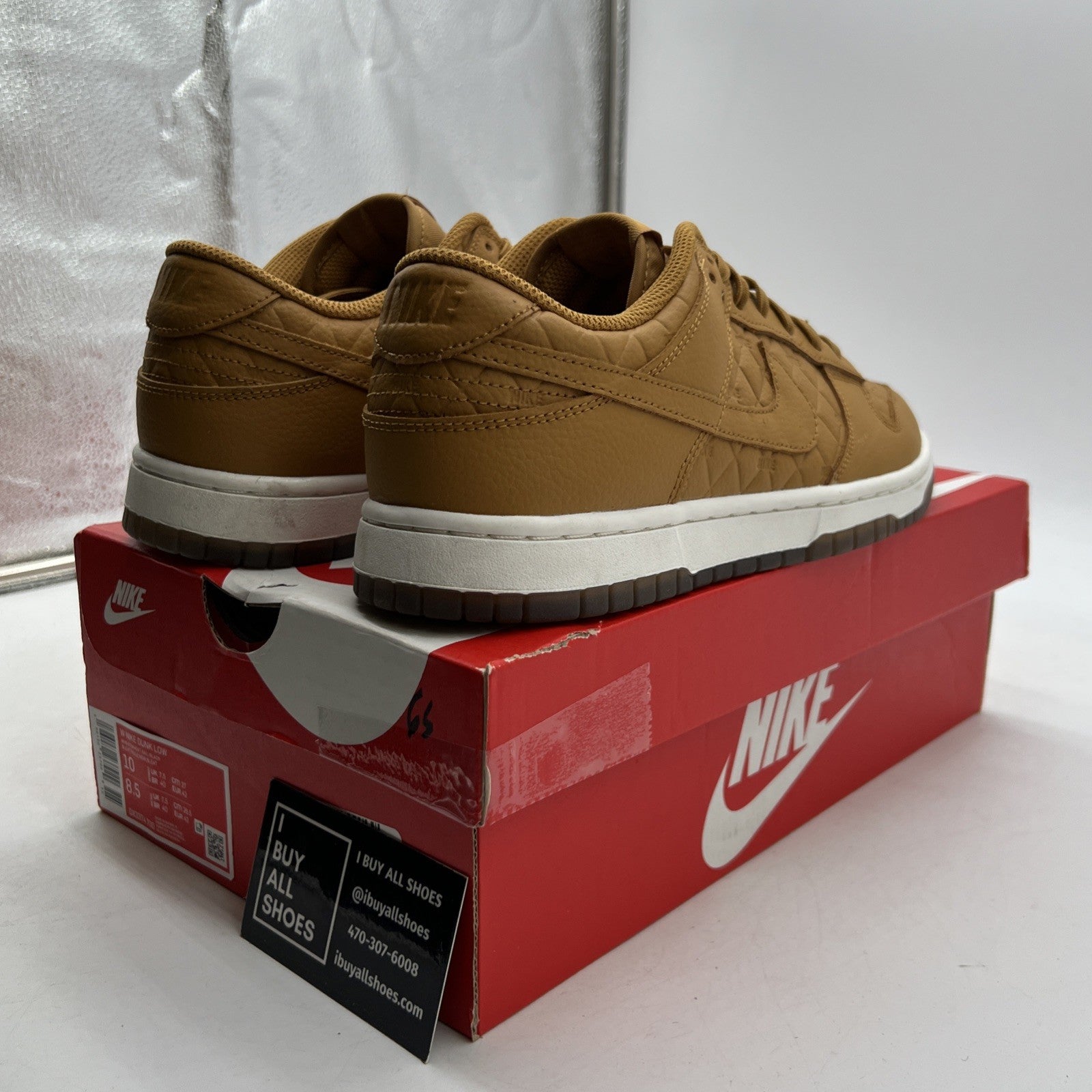 Size 10 - Nike Dunk Low Quilted Wheat W (DX3374-700)