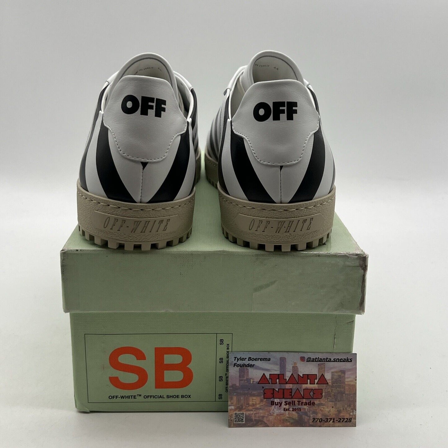 Size 11 - Off White c/o Virgil Abloh Carryover Black White Mens Sneakers