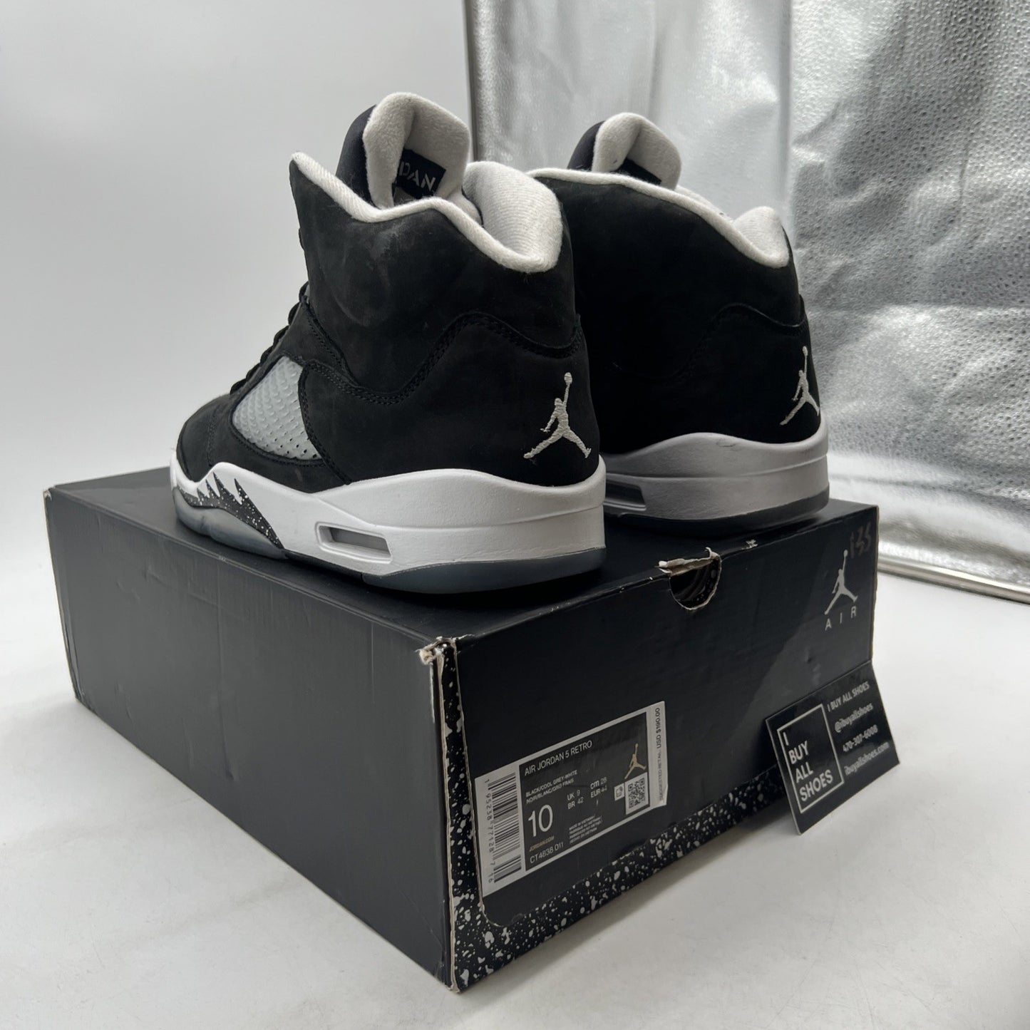Size 10 - Air Jordan 5 Retro Mid Oreo (CT4838-011)