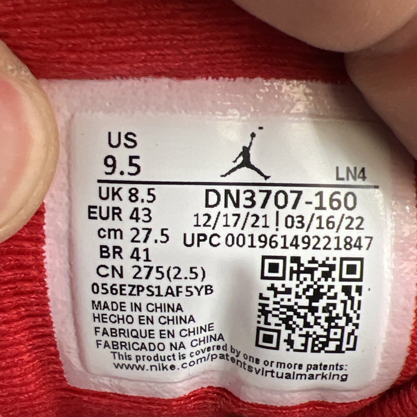 Size 9.5 - Air Jordan 3 Retro Mid Fire Red (DN3707-160)