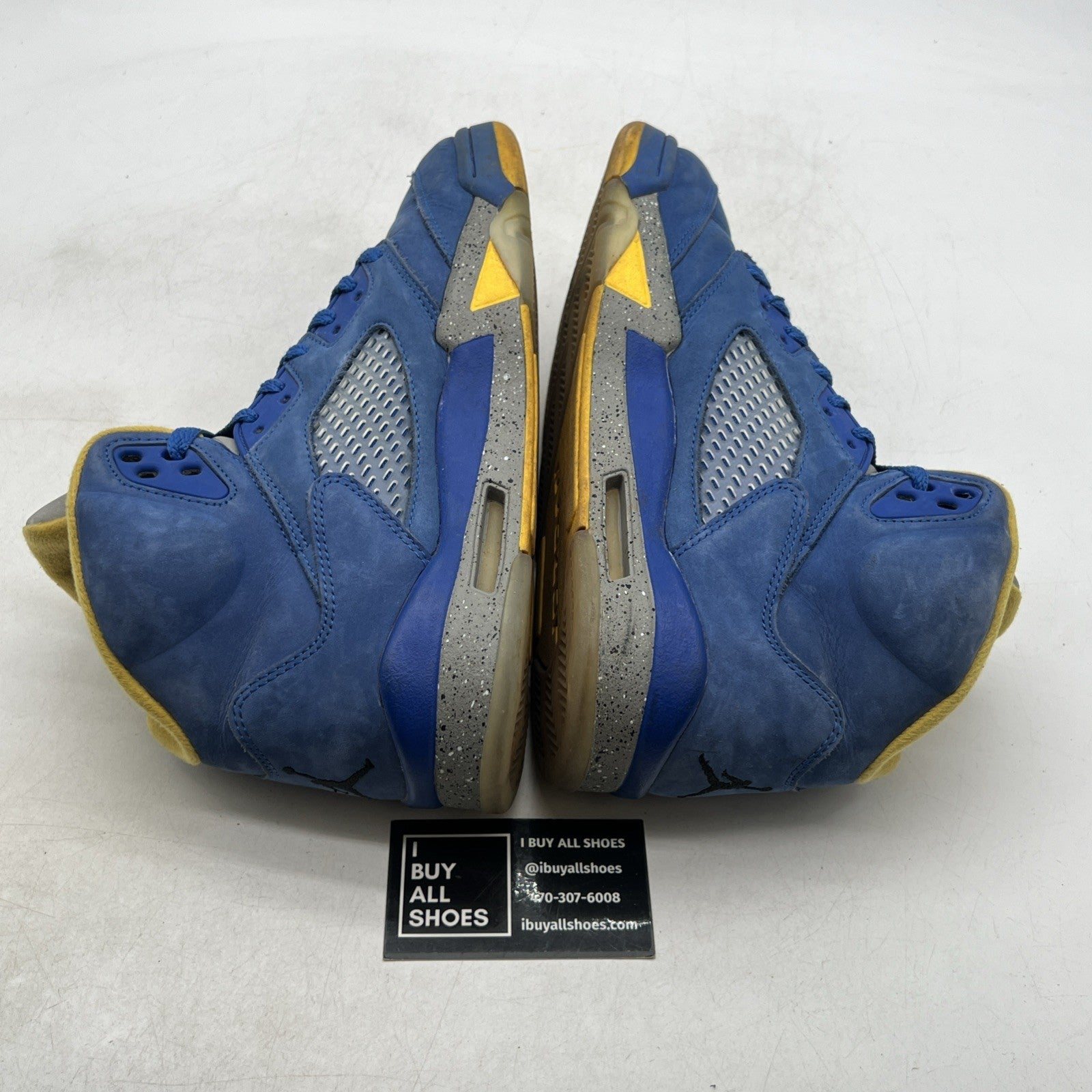 Size 8.5 - Air Jordan 5 Retro Laney (CD2720-400)