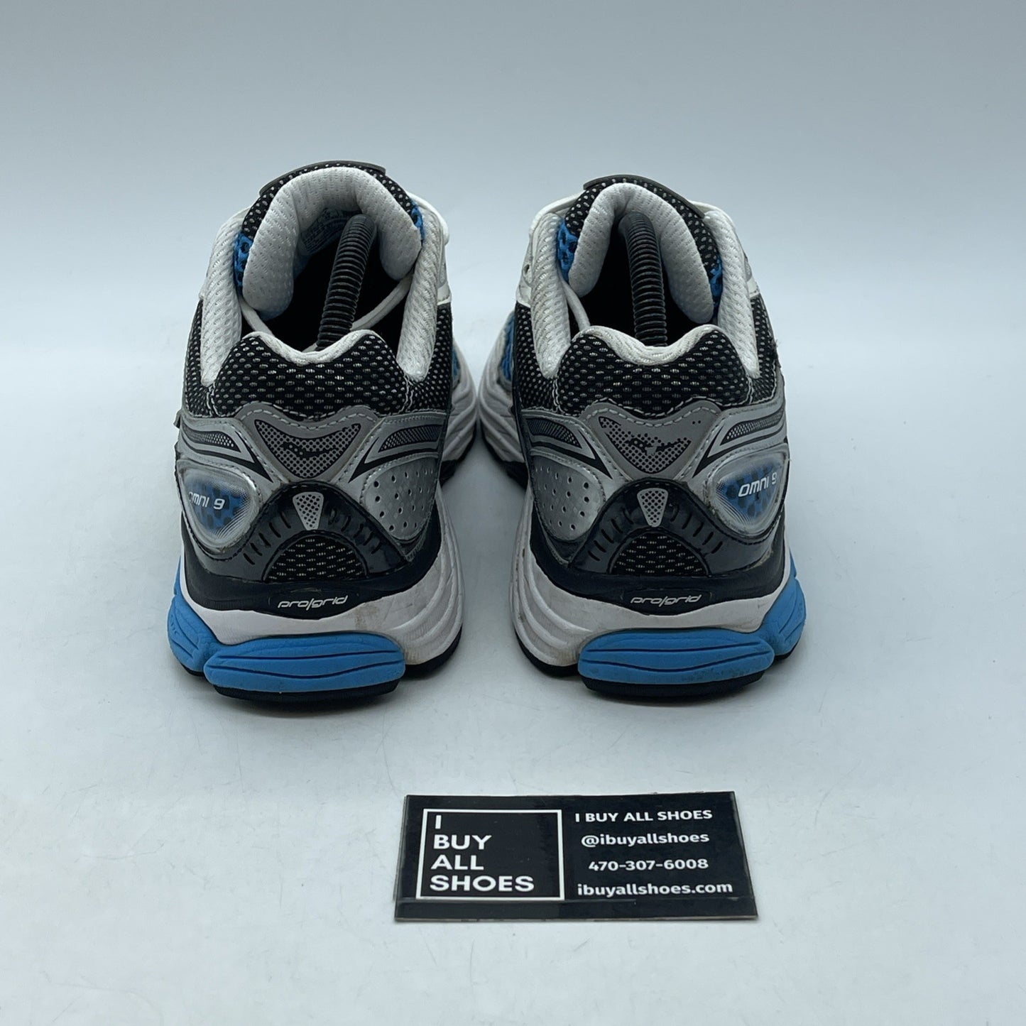 Size 10 - Saucony Progrid Omni 9 OG Royal Silver (S70739-4)
