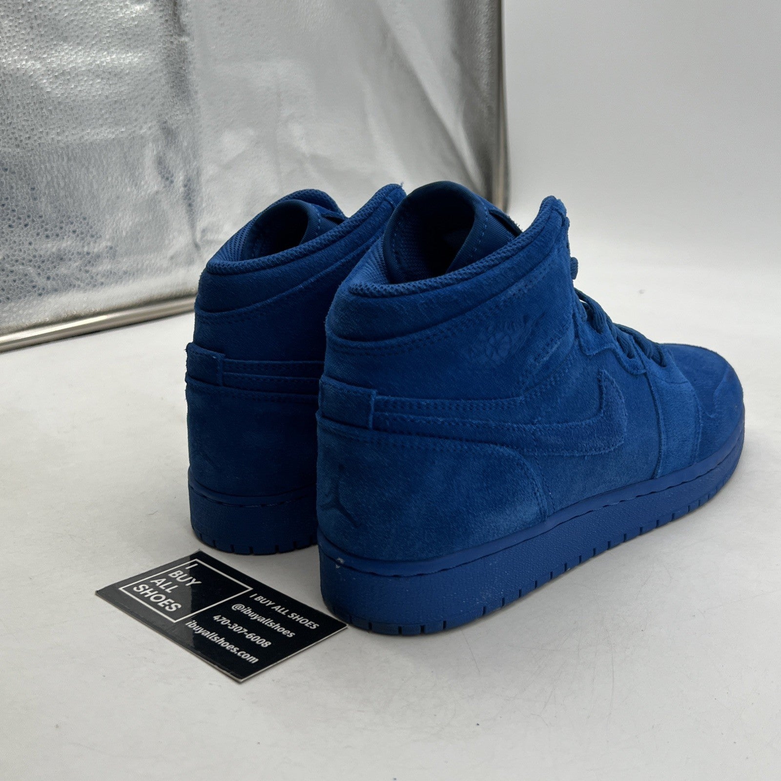 Size 7Y - Nike Air Jordan 1 Retro High Team Royal Suede Youth(705300-404)