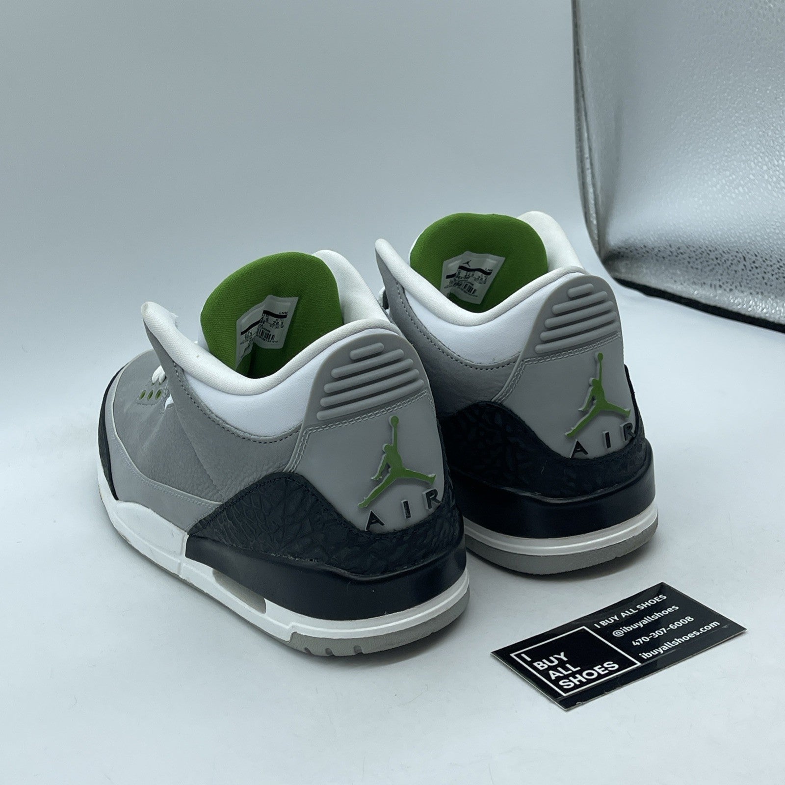 Size 10.5 - Air Jordan 3 Retro Chlorophyll Grey White Leather Suede (136064-006)