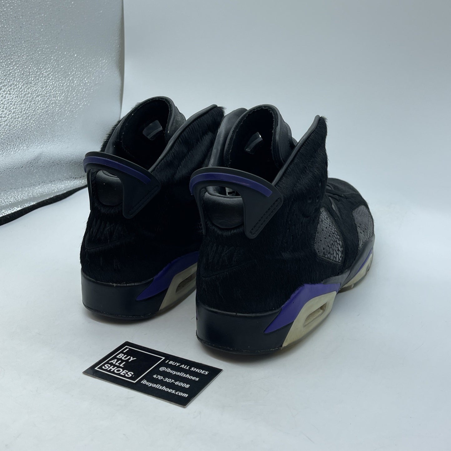 Size 10.5 - Social Status x Air Jordan 6 Retro Pony Hair Suede (AR2257-005)