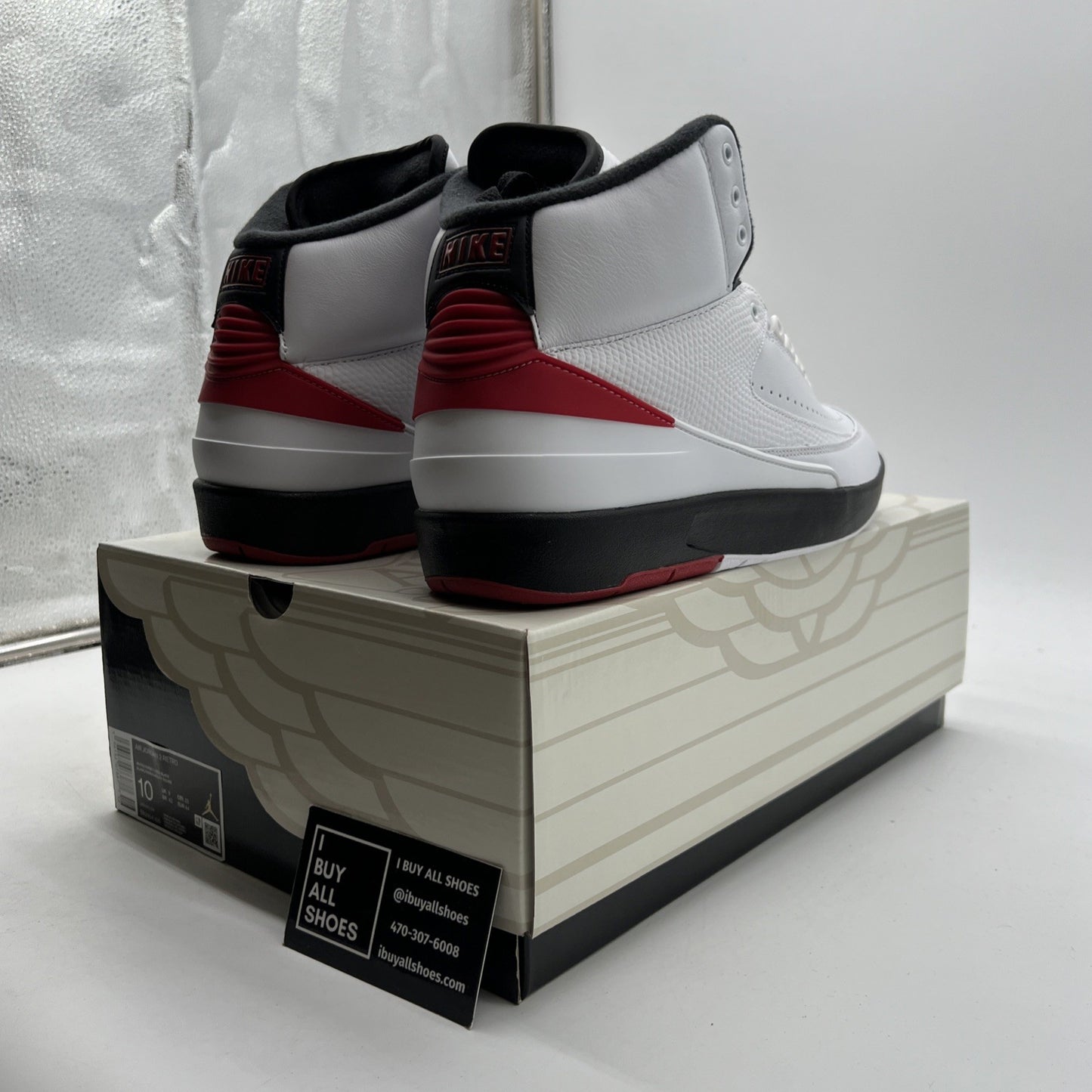 Size 10 - Air Jordan 2 Retro Mid Chicago (DX2454-106)