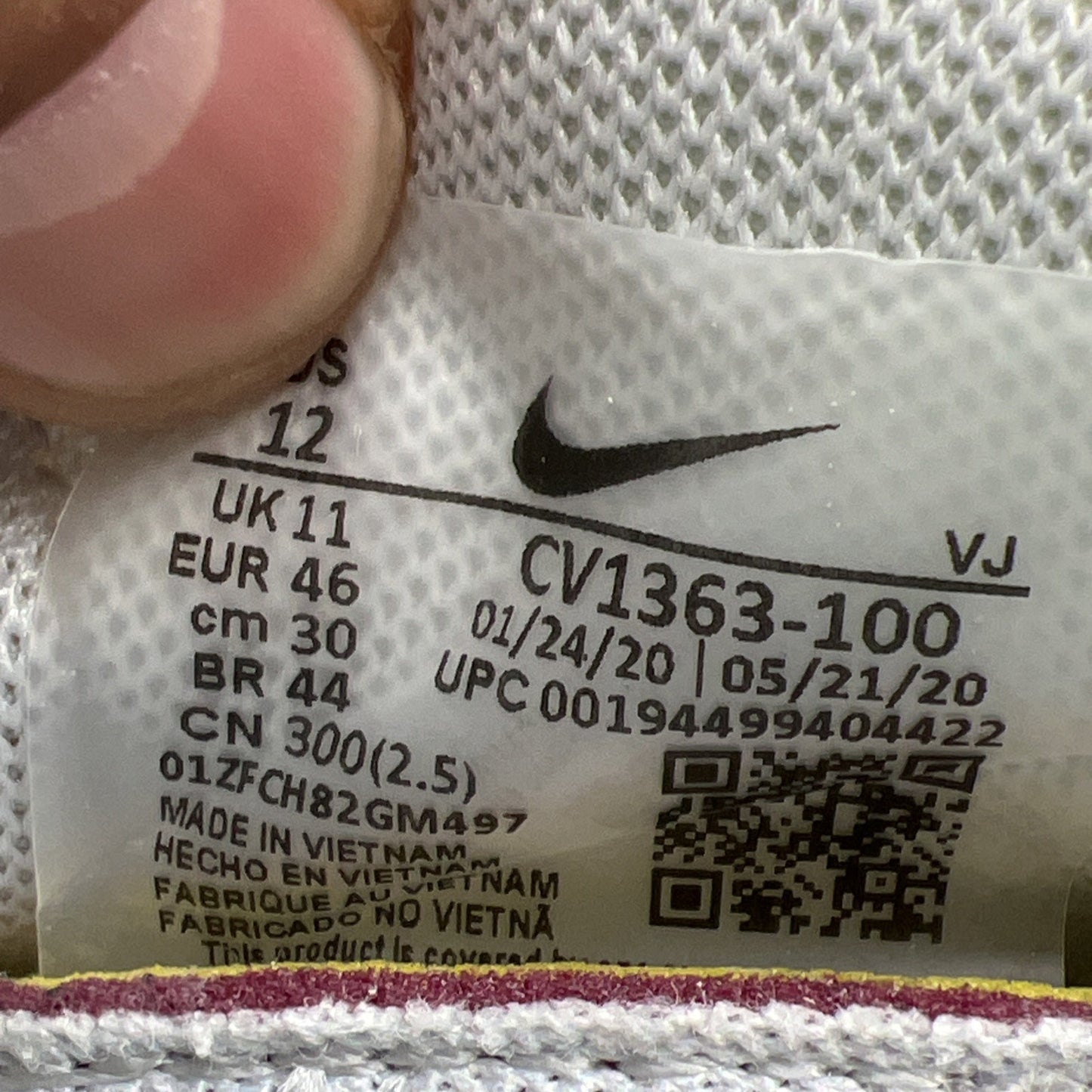 Size 12 - Nike sacai x VaporWaffle Sail (CV1363-100)
