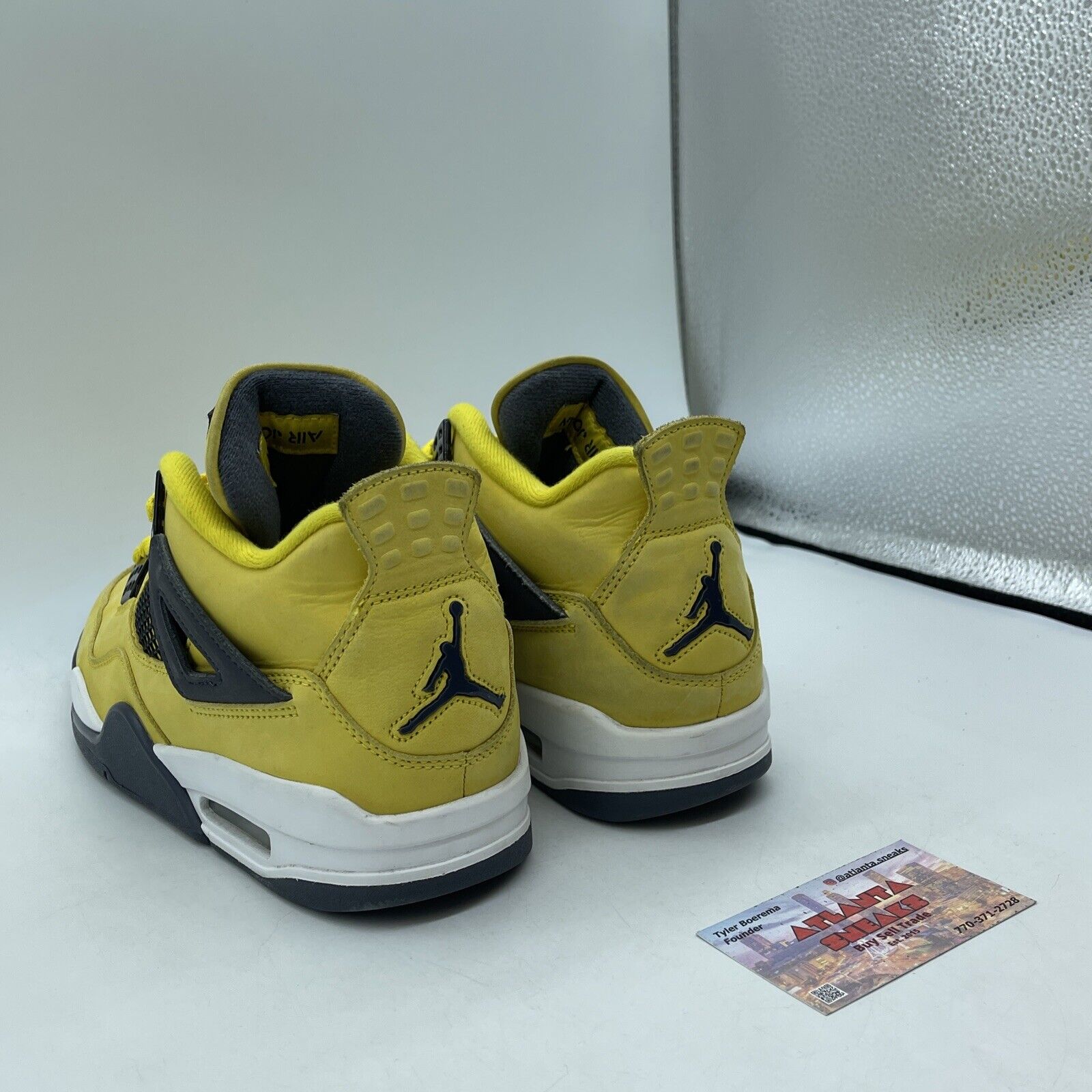 Size 8 - Jordan 4 Retro Mid Lightning White Grey Yellow Suede (CT8527-700)