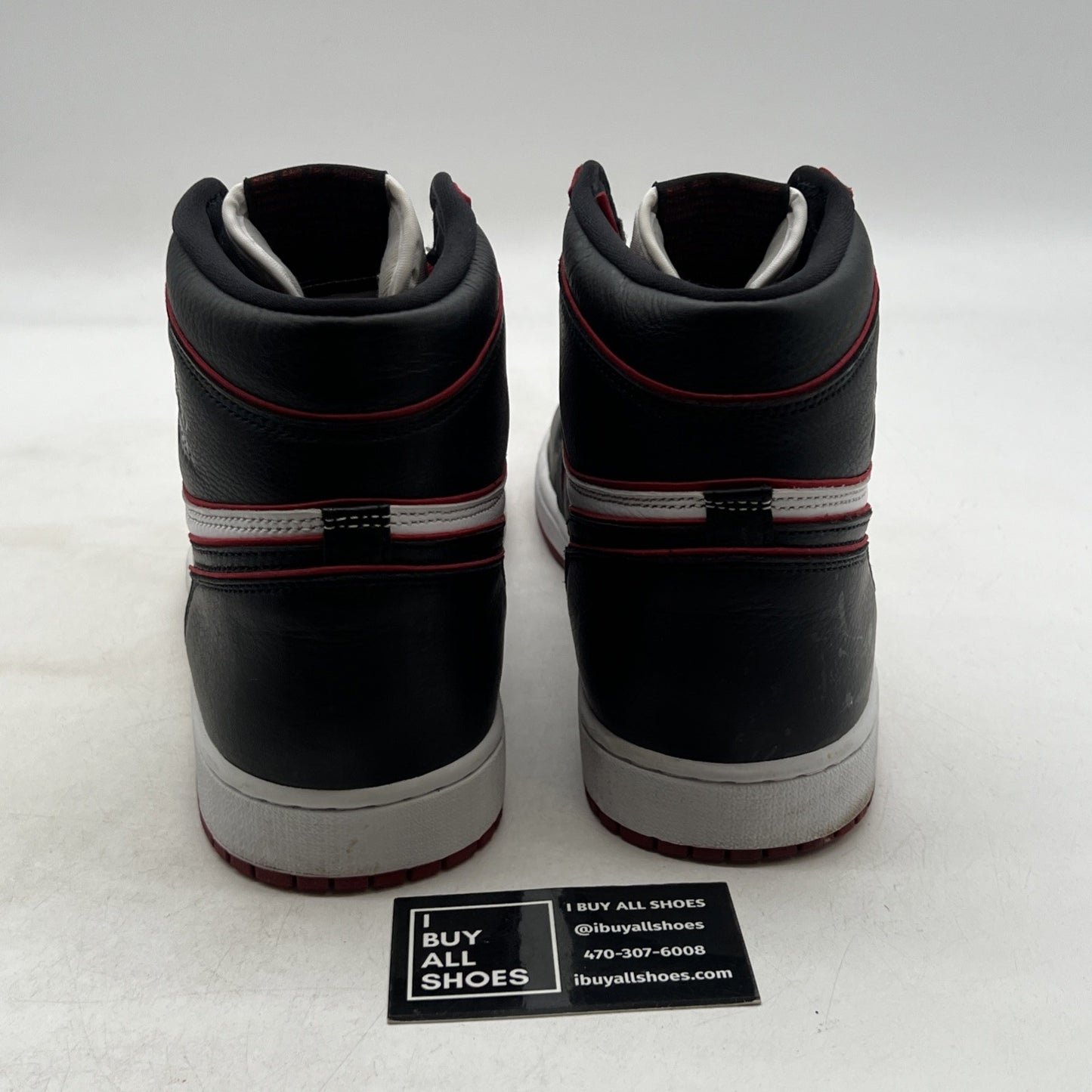 Size 13 - Air Jordan 1 Retro High OG Bloodline 2019 (555088-062)