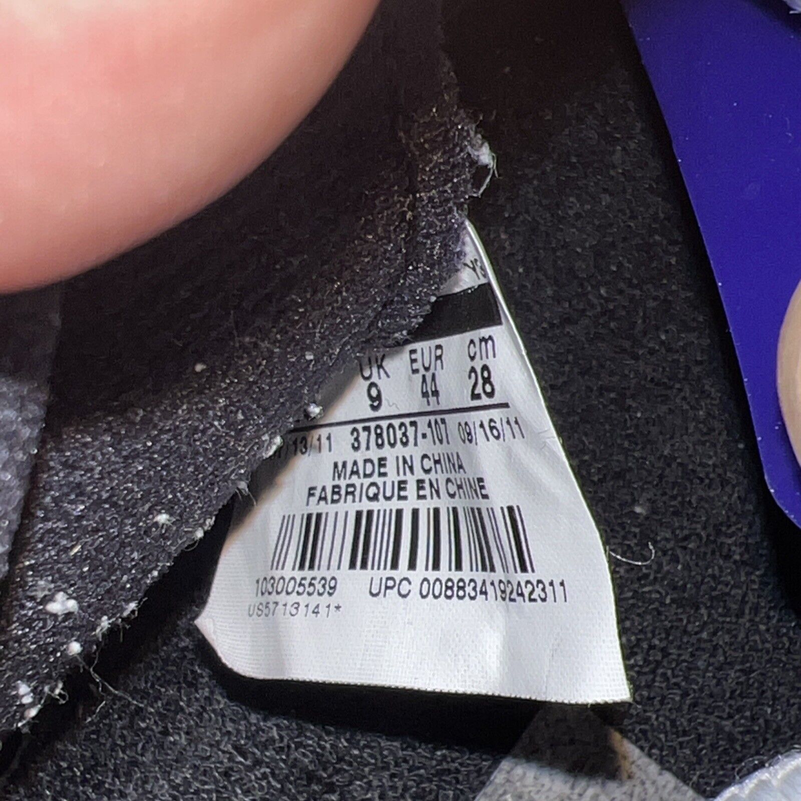 Size 10 - Air Jordan 11 Retro Concord 2011 (378037-107)
