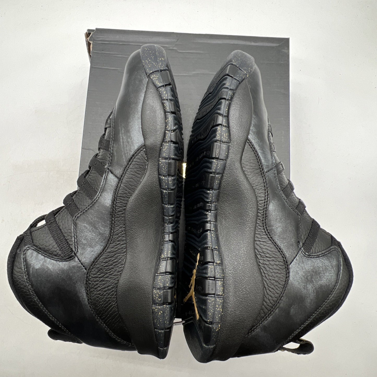 Size 10.5 - Air Jordan 10 Retro NYC (310805-012)