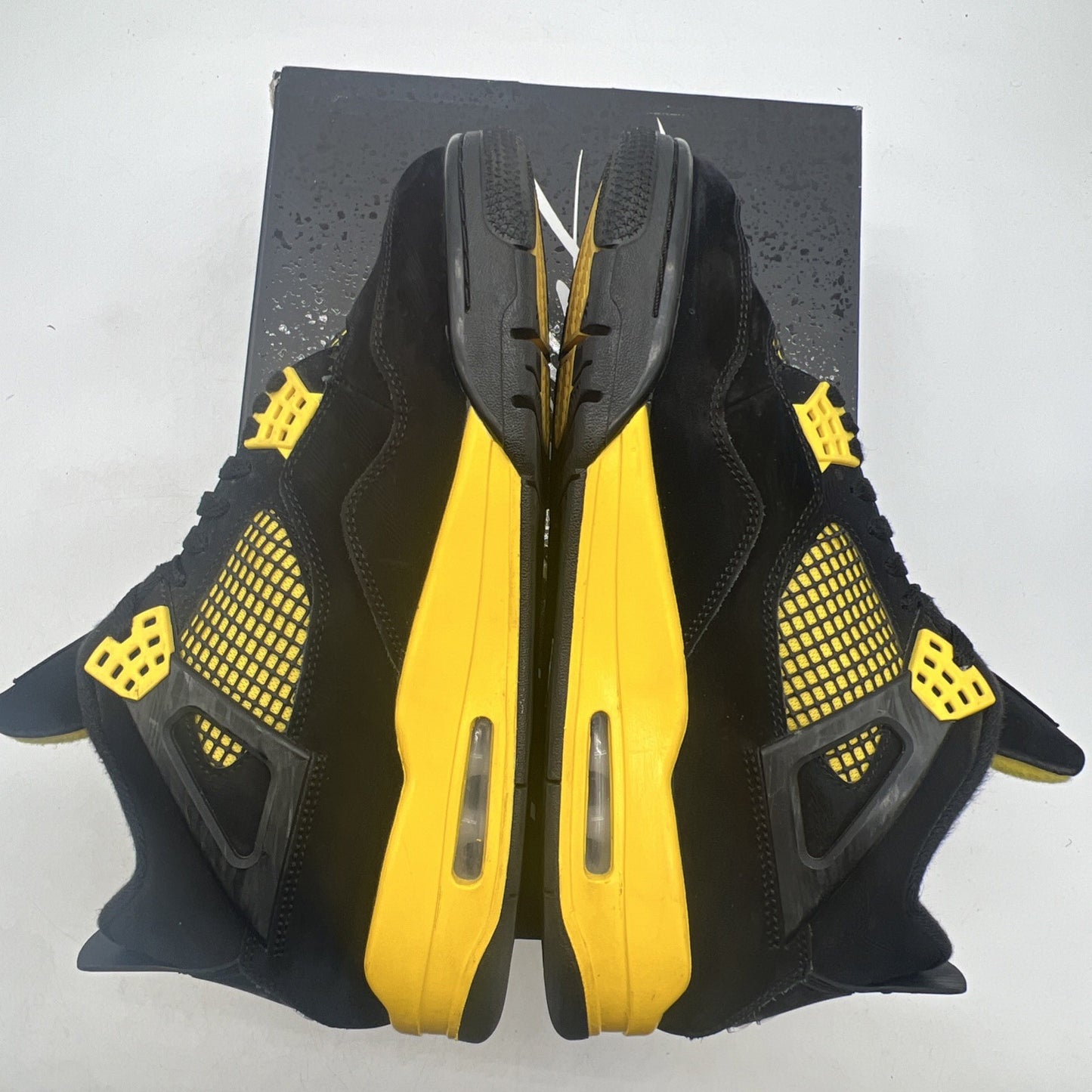 Size 10 - Air Jordan 4 Retro Mid Thunder (DH6927-017)