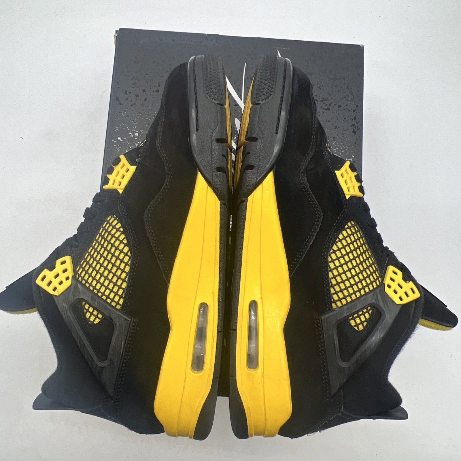 Size 10 - Air Jordan 4 Retro Mid Thunder (DH6927-017)