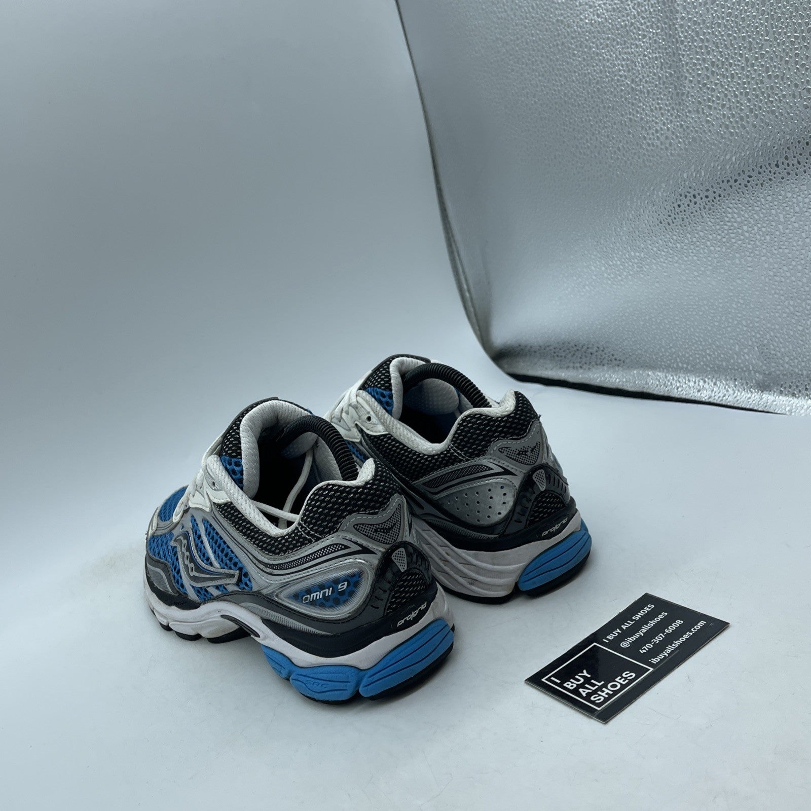 Size 10 - Saucony Progrid Omni 9 OG Royal Silver (S70739-4)