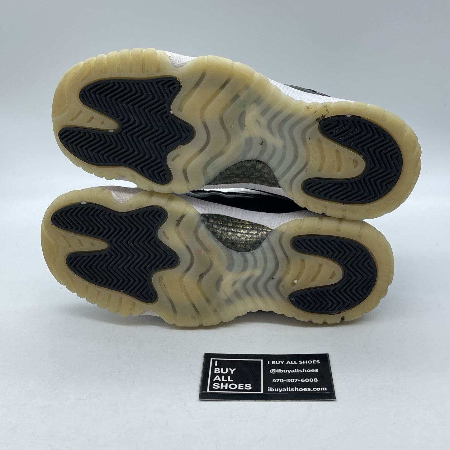 Size 7Y (GS) - Jordan 11 Retro Mid DMP White Black Leather (378038-170)