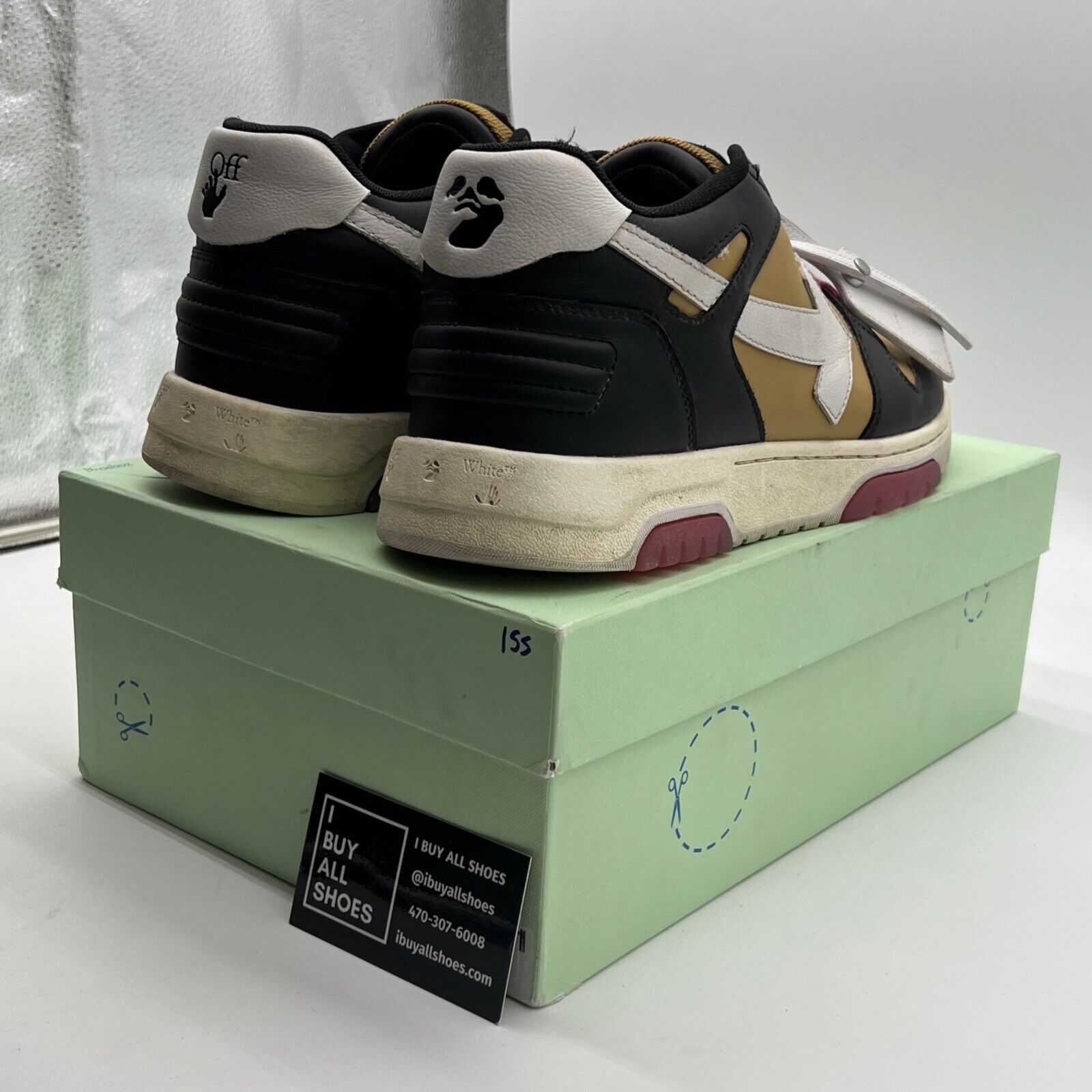 Off-White Mens Out Of Office Black Fashion Sneaker EUR 44 (7694419)