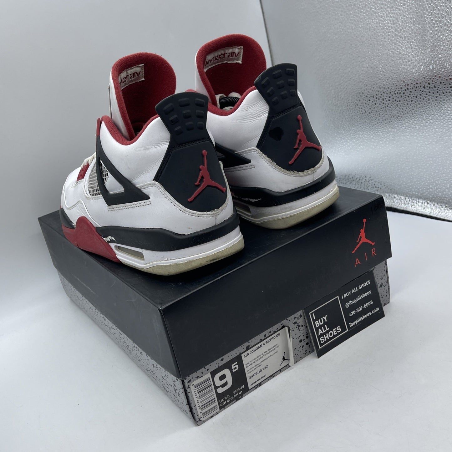 Size 9.5 - Air Jordan 4 Retro OG Mid White Cement (840606-192)