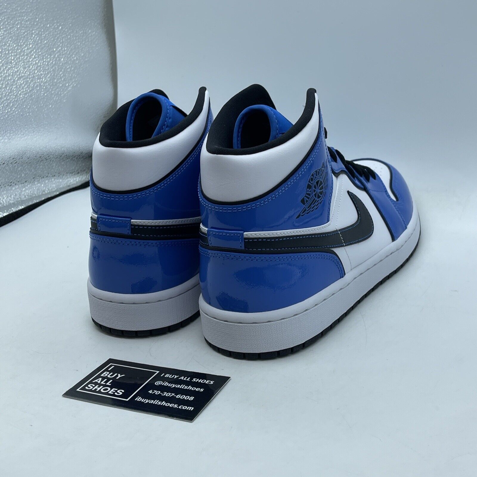 Size 12 - Air Jordan 1 SE Mid Signal Blue White Black Leather (DD6834-402)