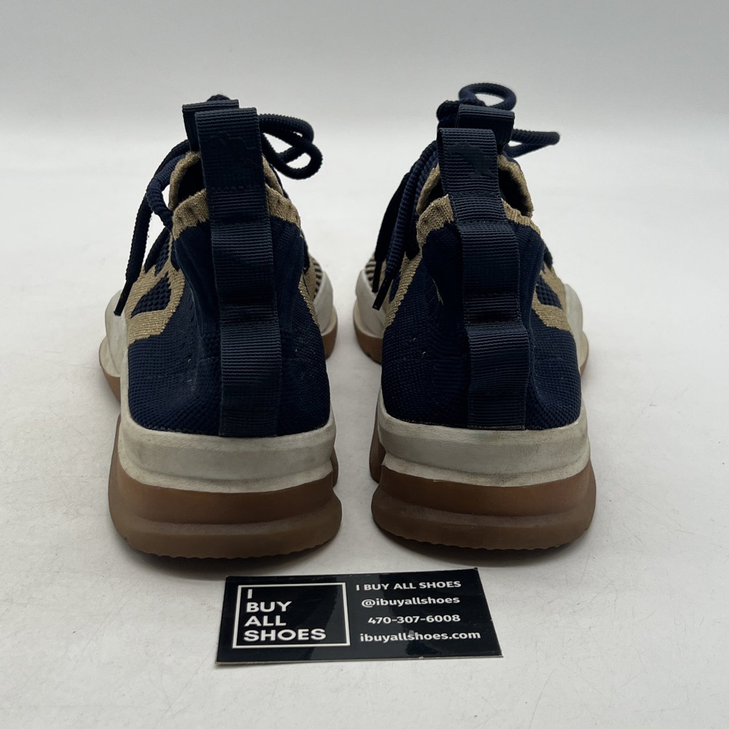 Size 11 - SIA Collective “Rams”