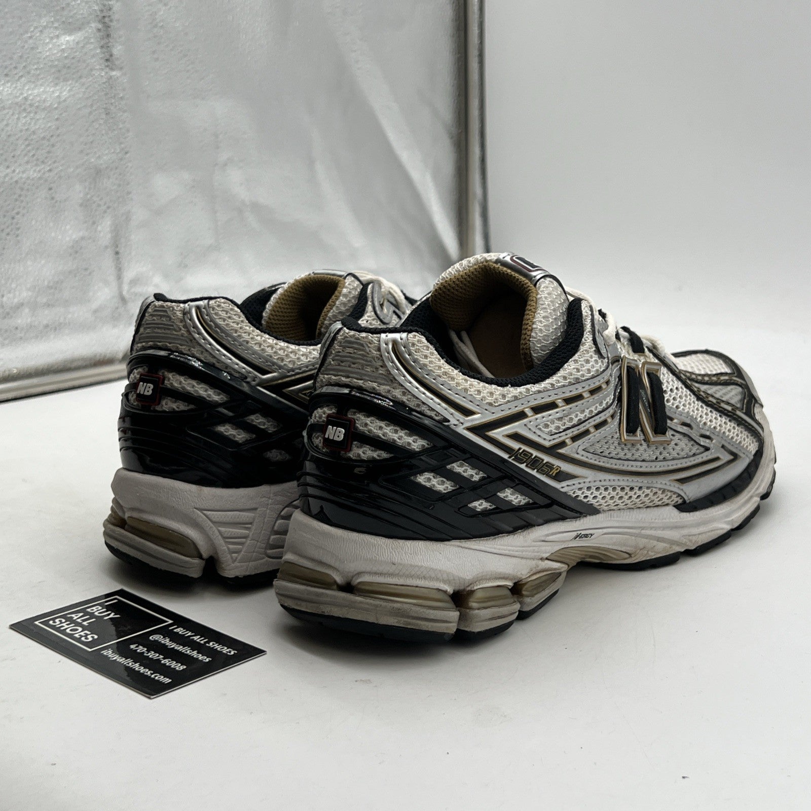 Size 11 - New Balance 1906R Metallic Silver Metallic Gold (M1906RA)