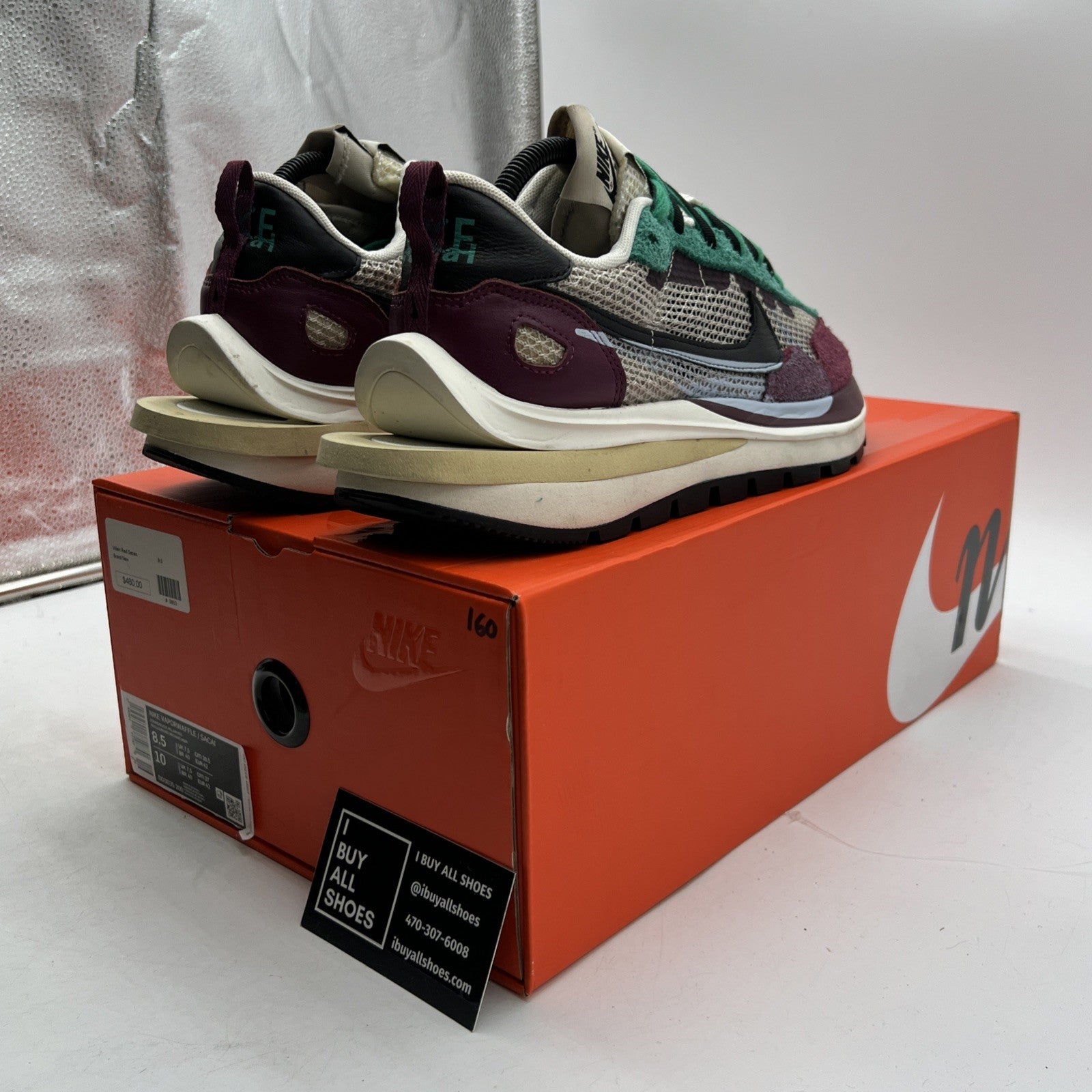Size 8.5 - Nike sacai x VaporWaffle SP Villain Red (DD3035-200)