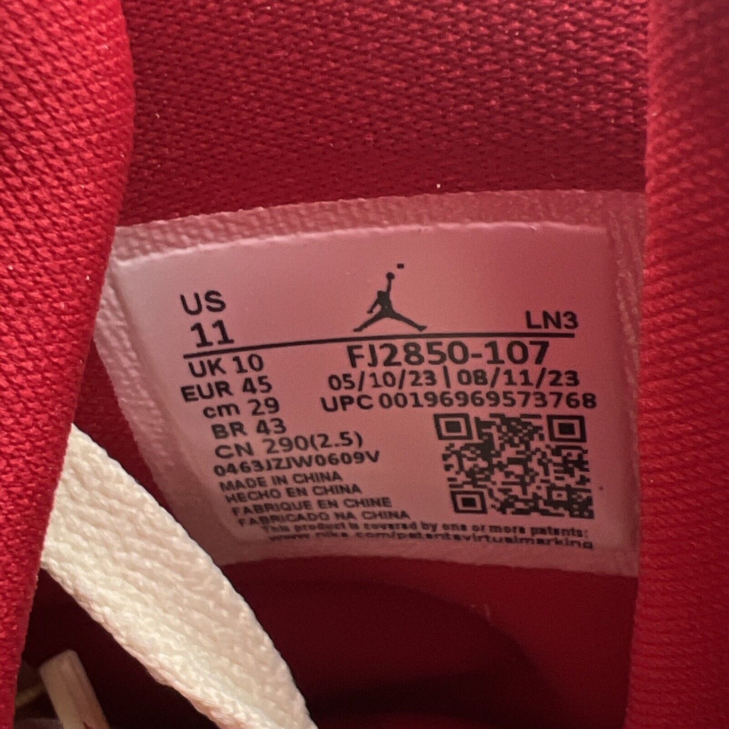 Size 11 Solefly x Air Jordan 8 SP (FJ2850-107) New In Box