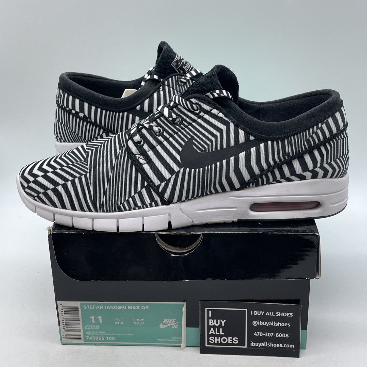 Size 11 - Nike SB Stefan Janoski Max Black (745955-100)