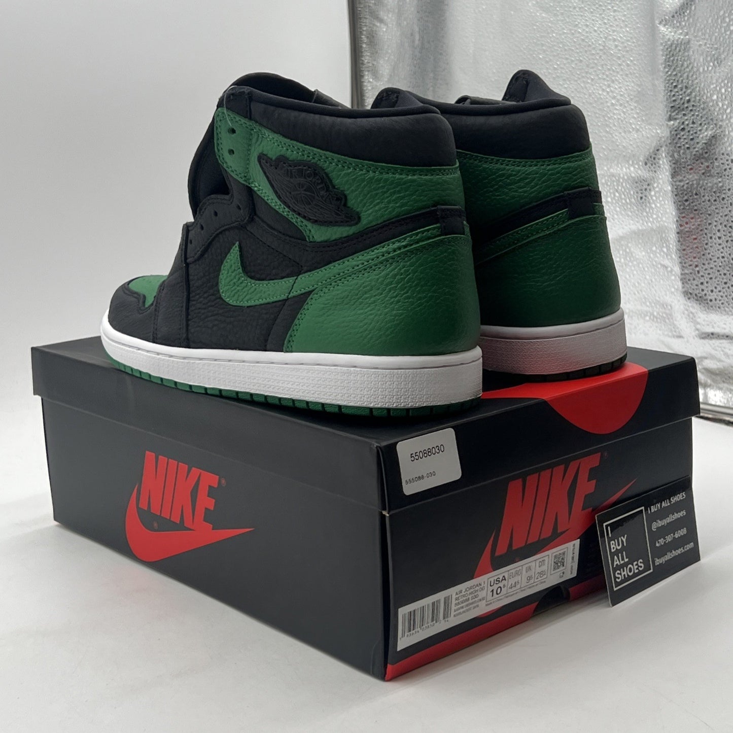 Size 10.5 - Air Jordan 1 Retro OG High Pine Green 2.0 (555088-030)