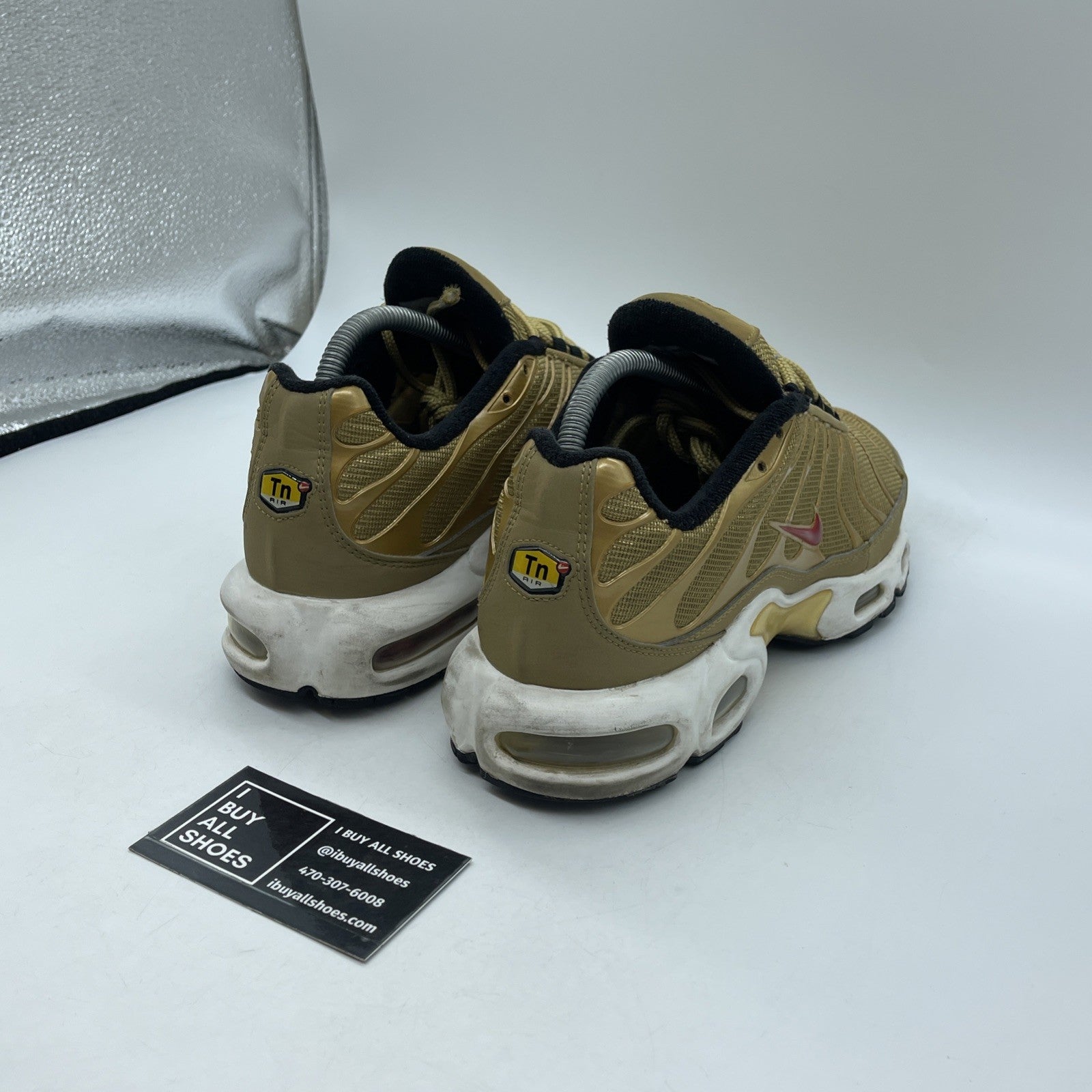 Size 9 - Nike Air Max Plus QS Metallic Gold Red Suede Leather (903827-700)