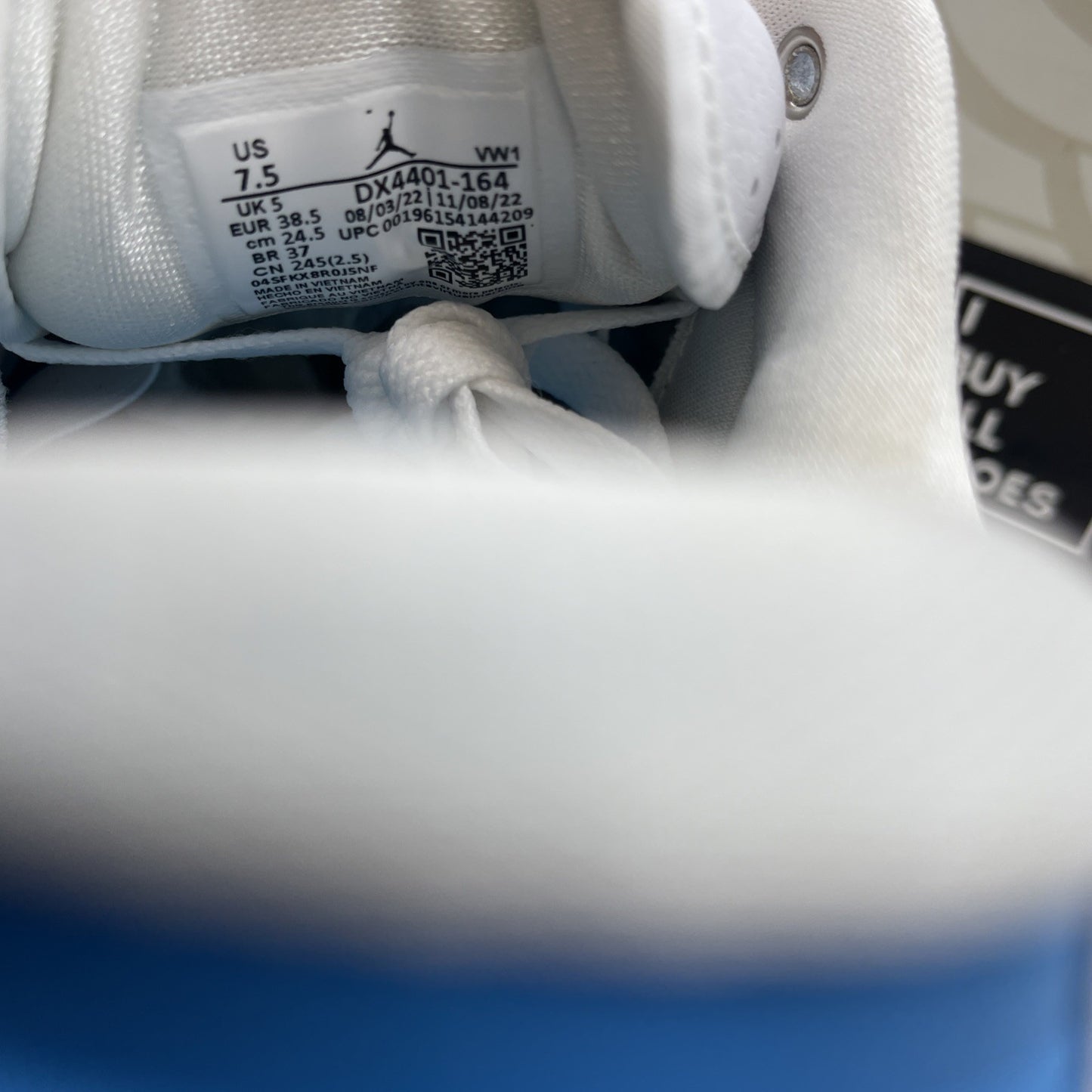 Size 7.5W - Air Jordan 2 Retro Low NC to Chi (DX4401-164)