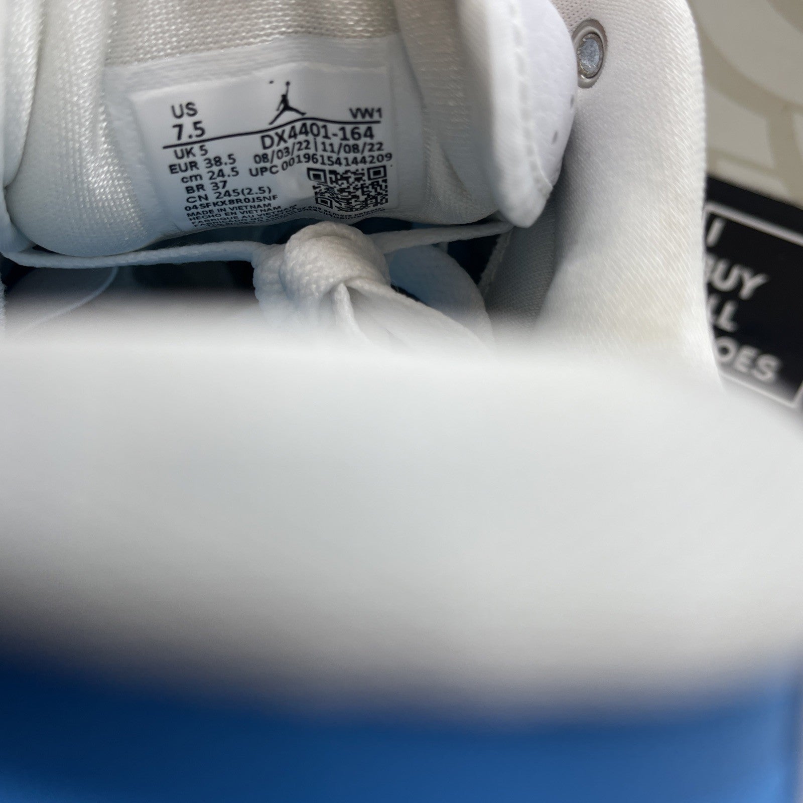 Size 7.5W - Air Jordan 2 Retro Low NC to Chi (DX4401-164)