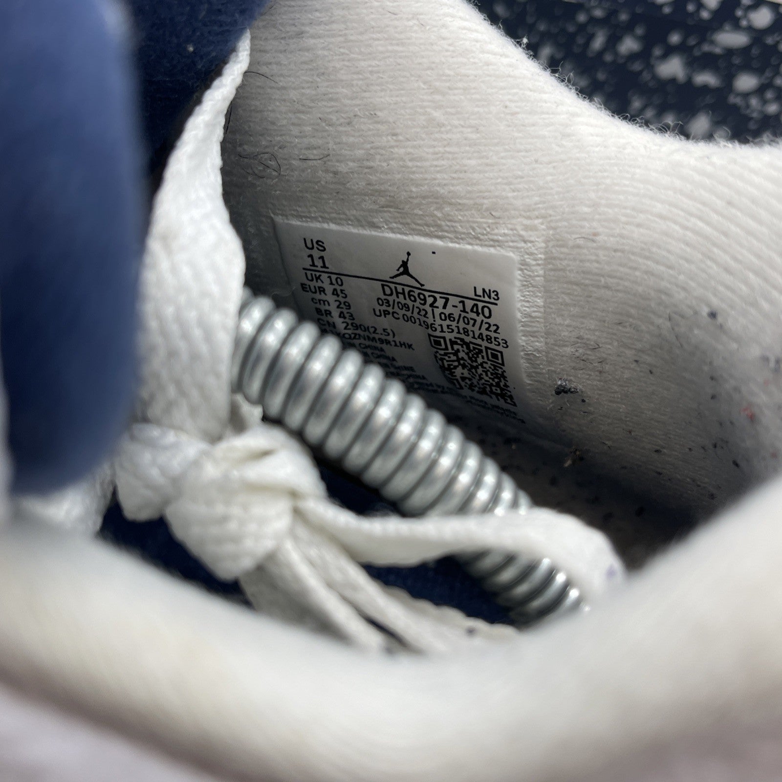 Size 11 - Jordan 4 Retro Mid Midnight Navy White Leather (DH6927-140)