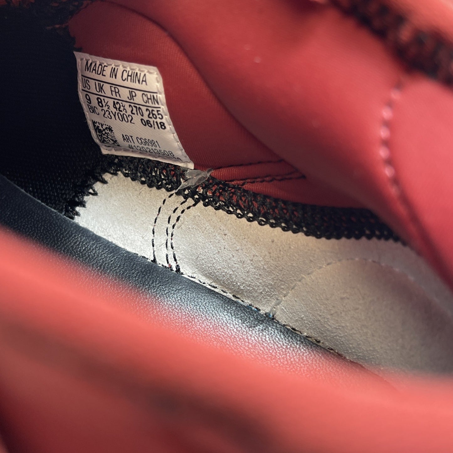Size 9 - adidas Y-3 Kaiwa Lush Red (CG6981)